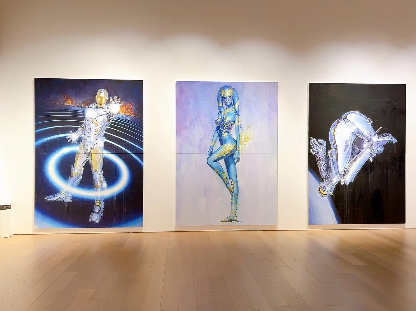 空山基 光と美の展覧会の話｜GUMIかおり