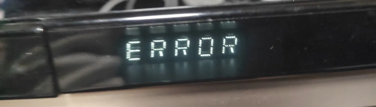 ERROR」と表示されて故障したSONYブルーレイディスクレコーダーの
