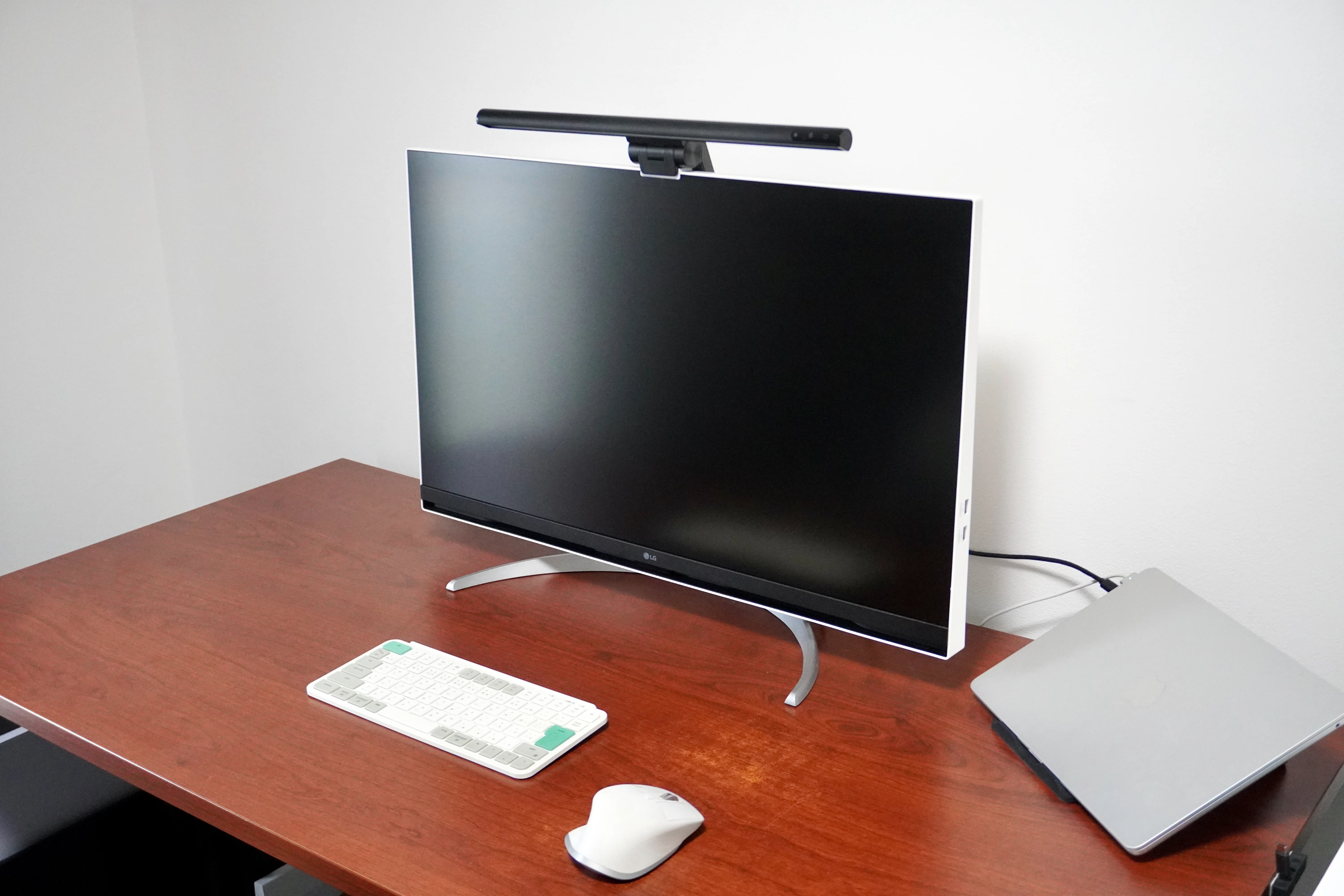【ジャンク品】LG smart monitor 32sq730sモニター 本体 中古で2万円のLGの4K32インチモニター「MyView Smart Monitor 32SQ730S
