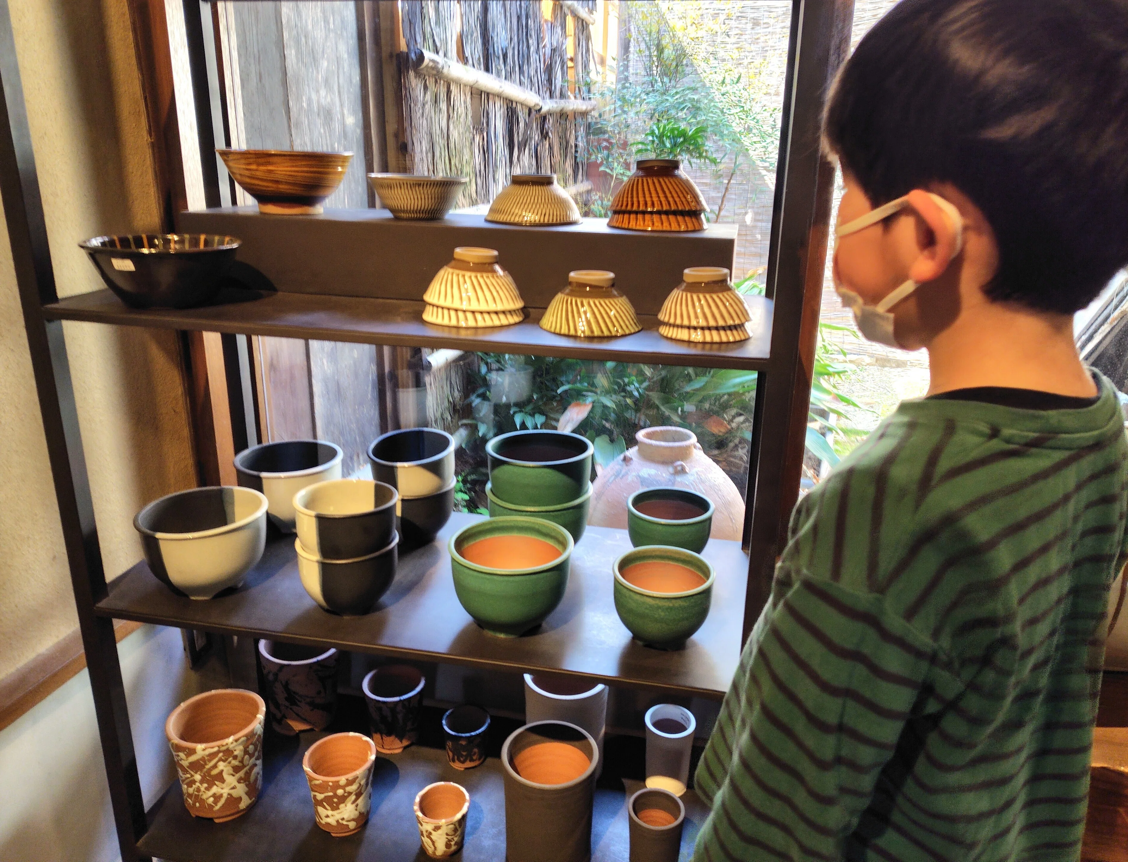 子どもと選ぶ“日常のアート”──京都・円町『STOCK』で出会った小鹿田
