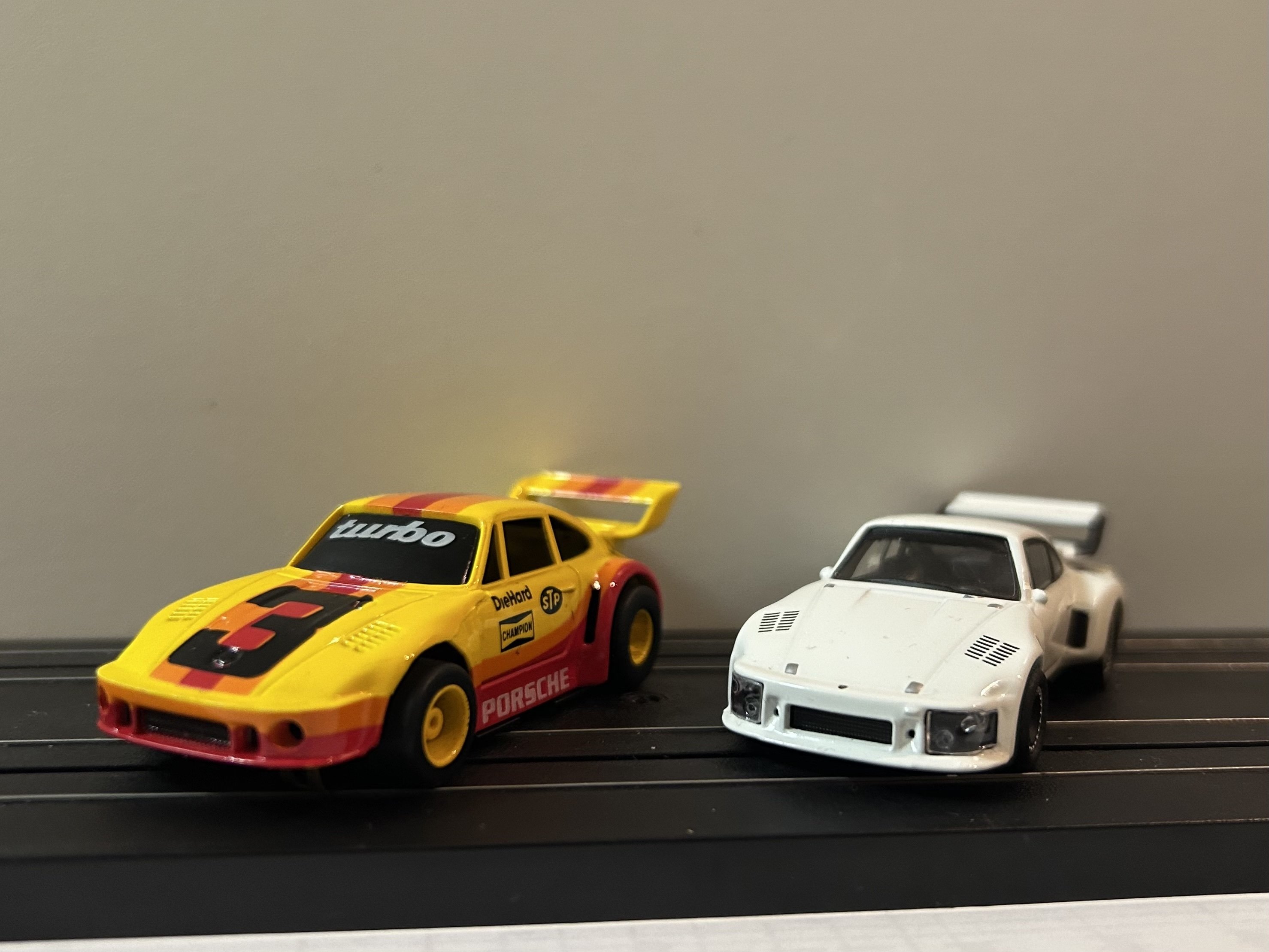 スロットカーレビュー] TYCO/Epoch Porsche 935/76 Magnum440-X2