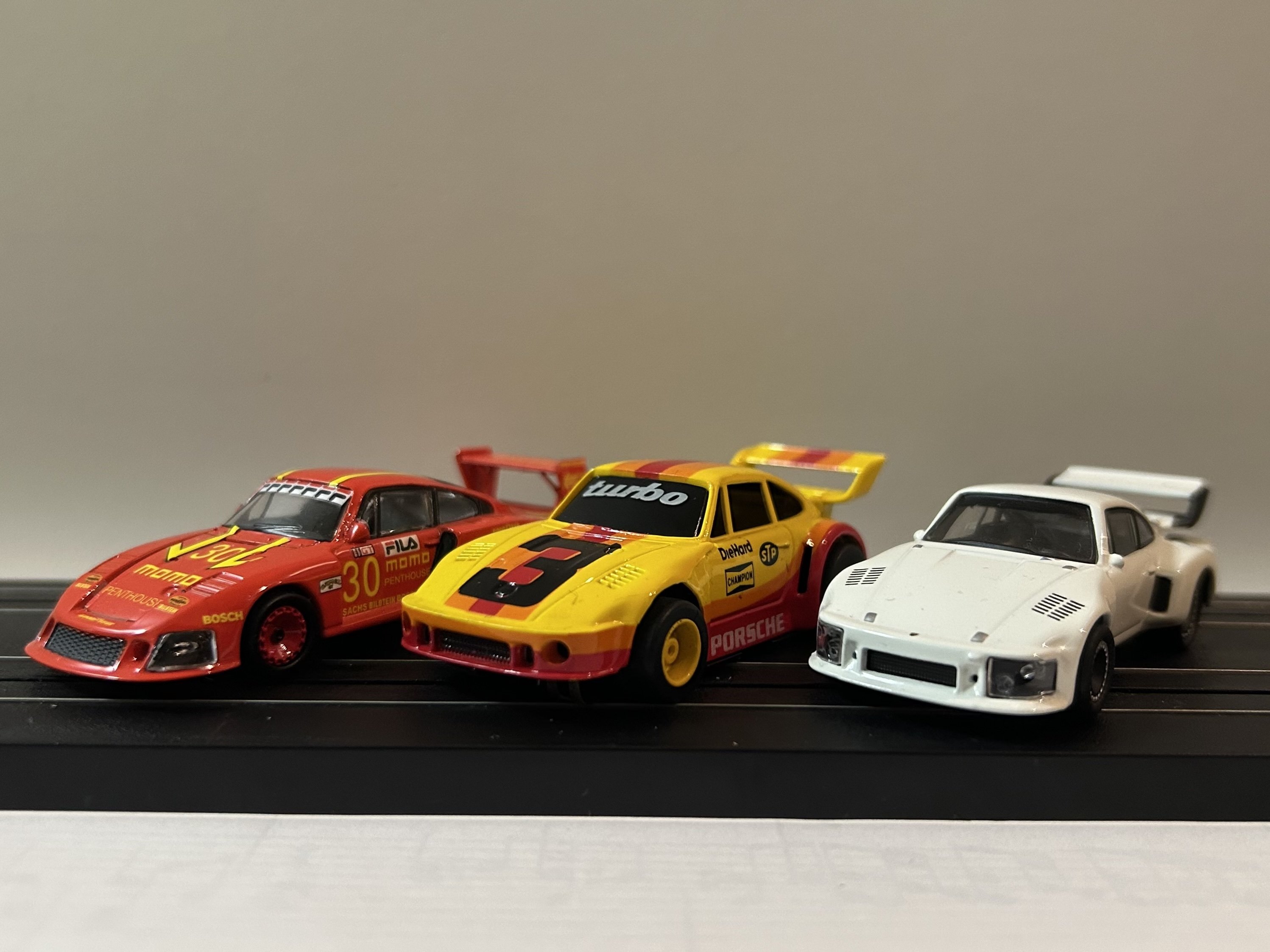 スロットカーレビュー] TYCO/Epoch Porsche 935/76 Magnum440-X2