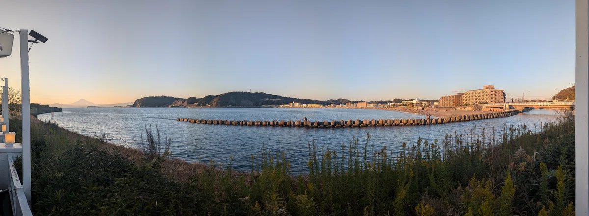 なぎさ橋珈琲 景観 逗子海岸