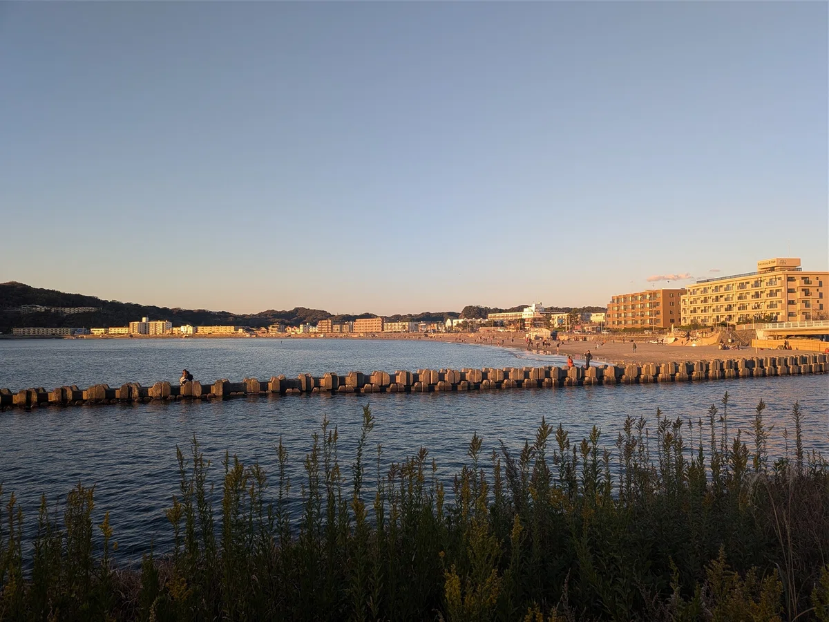 なぎさ橋珈琲 景観 逗子海岸
