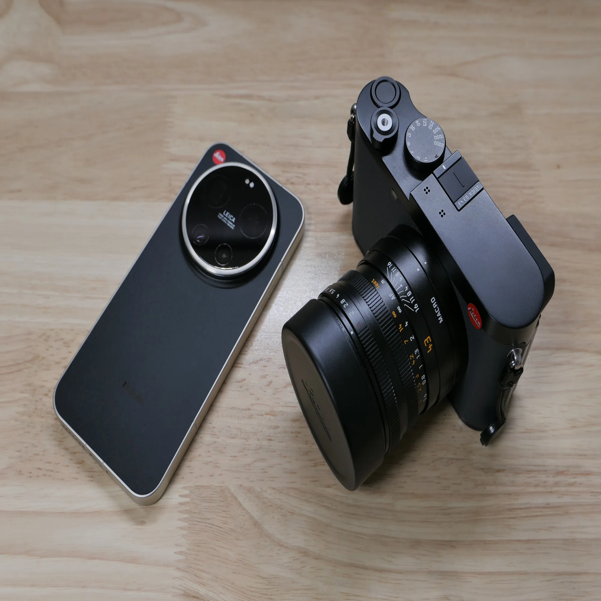 Leitzphoneはポケットライカだった。【Leica Leitzphone Powered by 