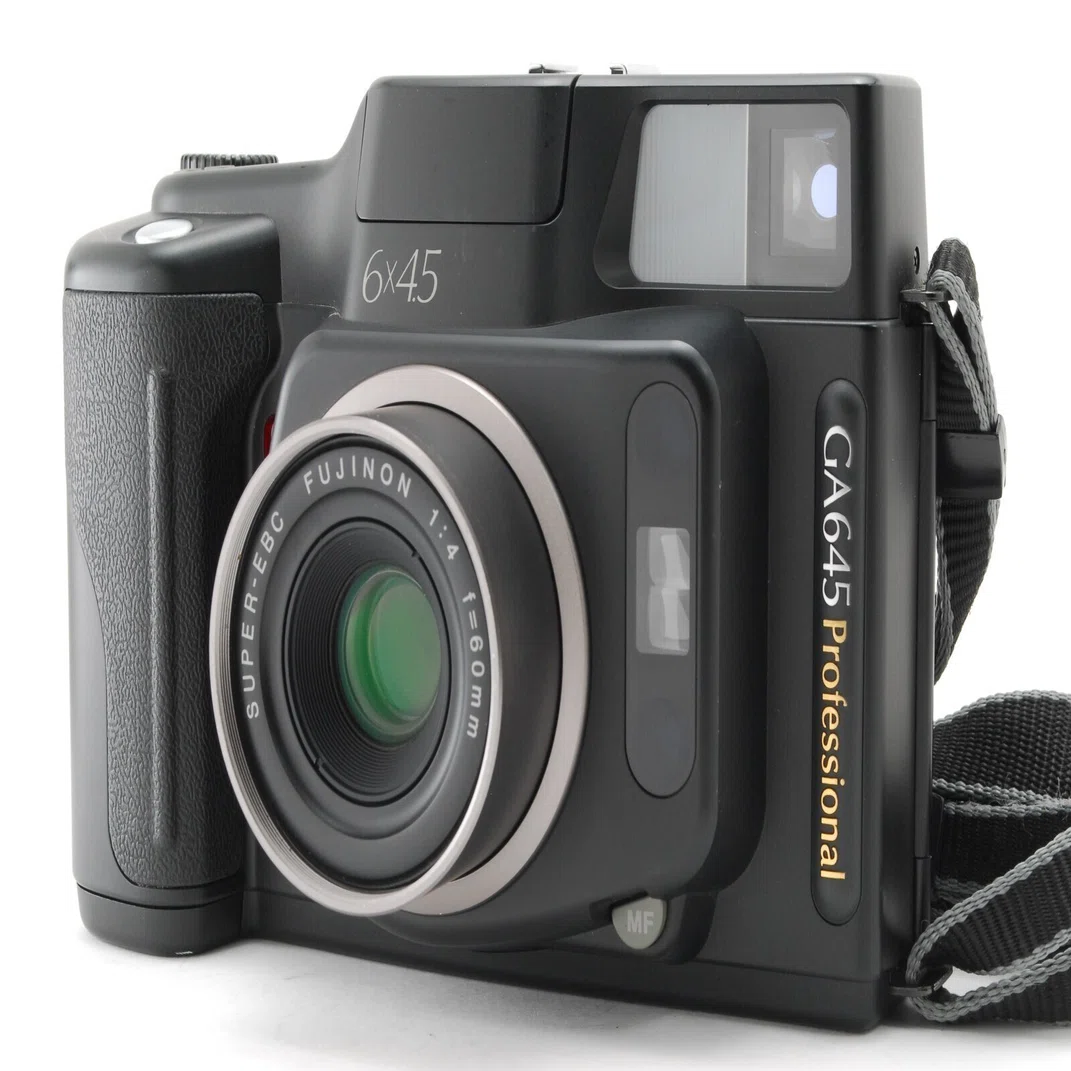 やっぱりブローニーフィルムは良い — FUJIFILM GA645i Professionalで 