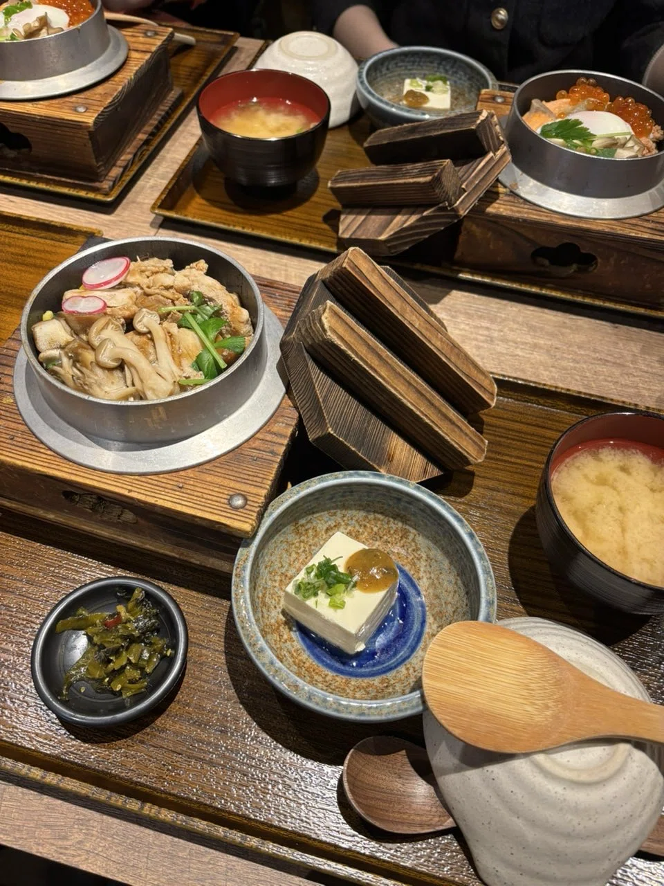 歩く先には湯も食も | 1泊2日の草津旅行｜chiii