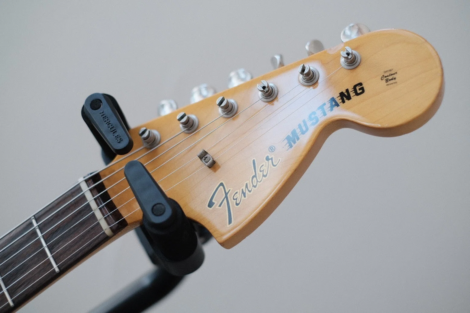 実写レビュー】ムスタングに惚れる｜Fender Japan MG69 を細部まで写真
