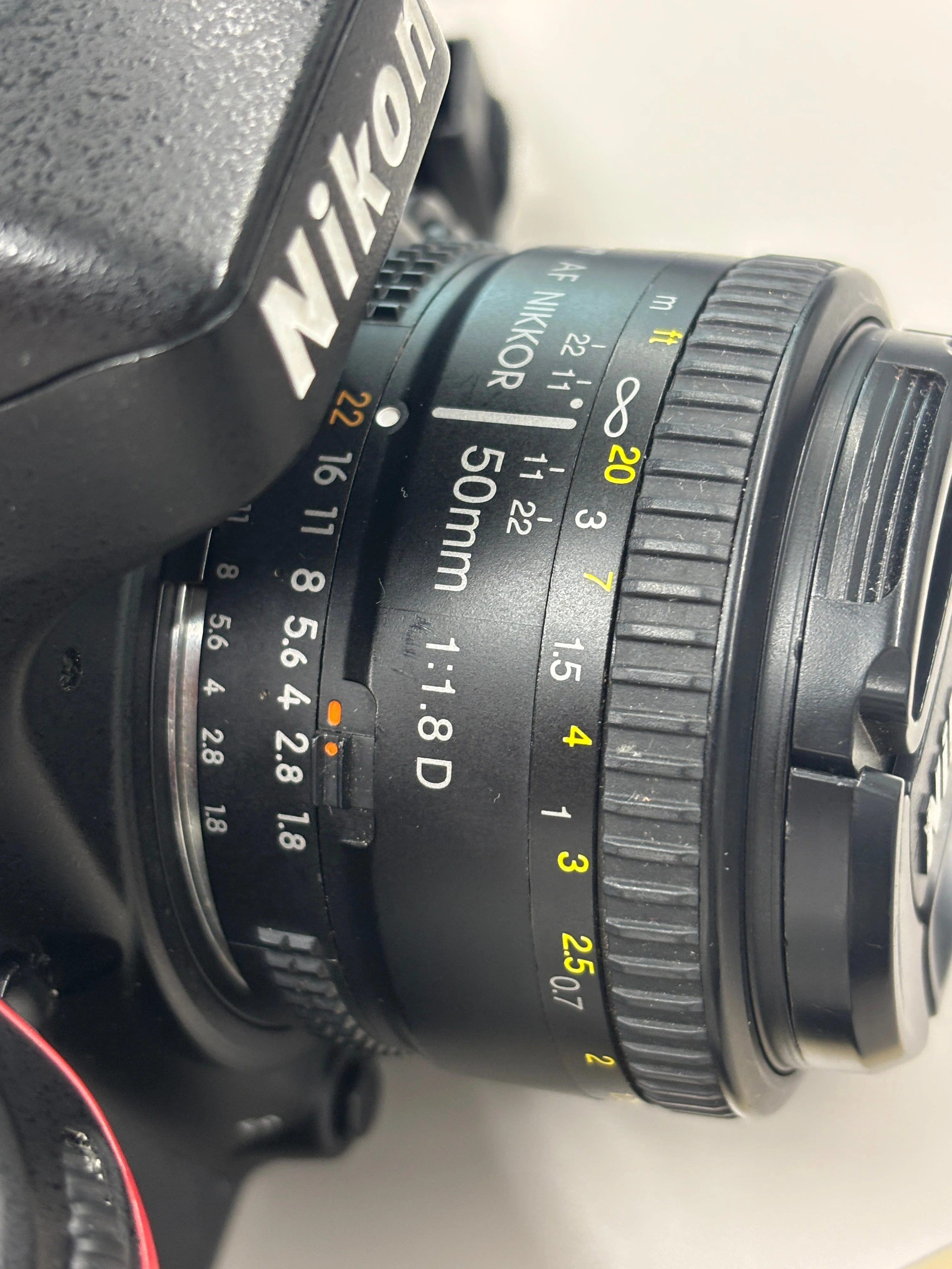 Nikon D200 NIKKOR 50mm f1.8 単焦点 オールドレンズ オールドレンズ】味のあるボケと淡いグラデーションを楽しめる「AI