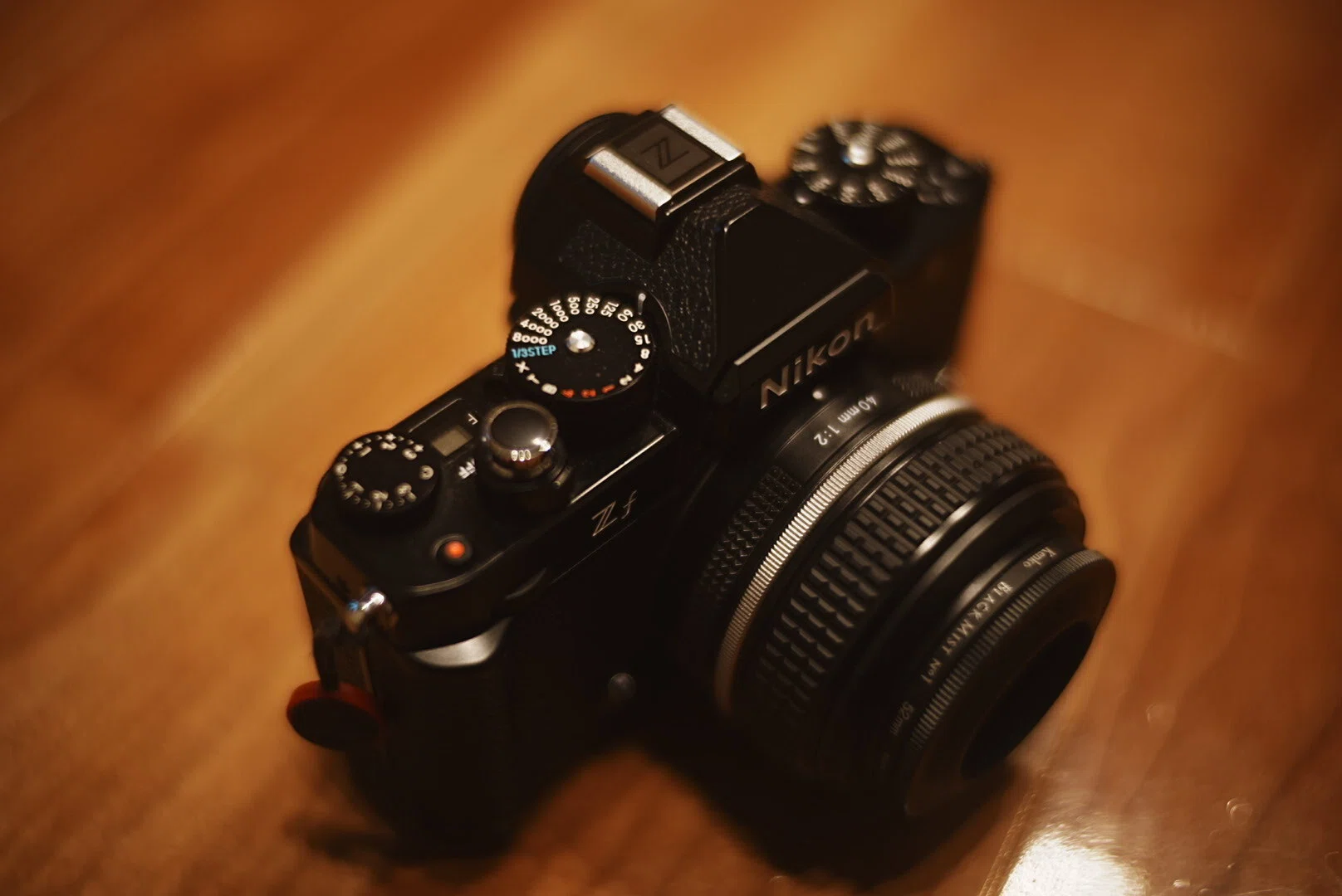 Nikon Zfのフードキャップで、XF35mm F1.4が化けた話｜TAKU
