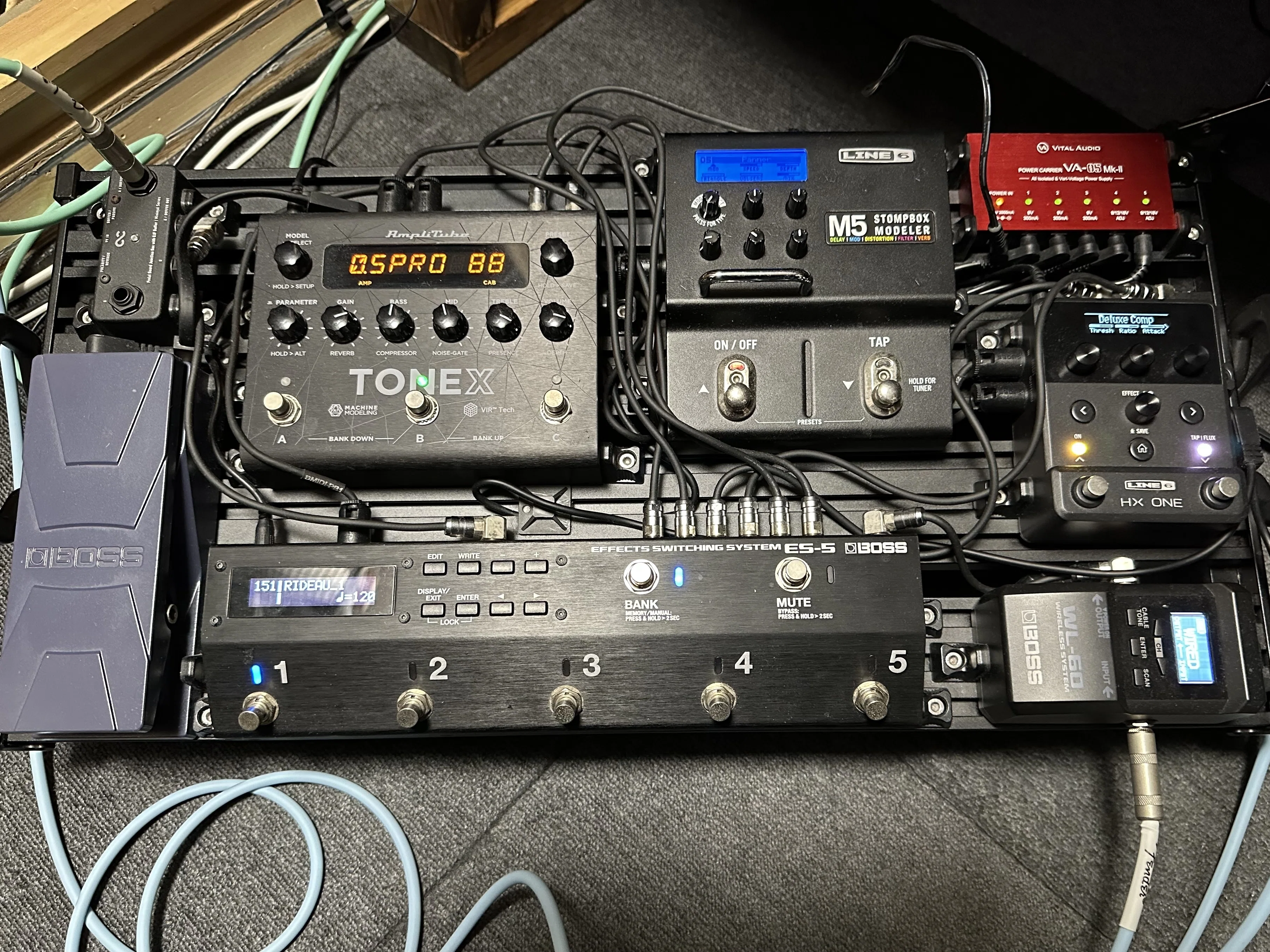Helix floorくんをお迎えしました｜kyosuke