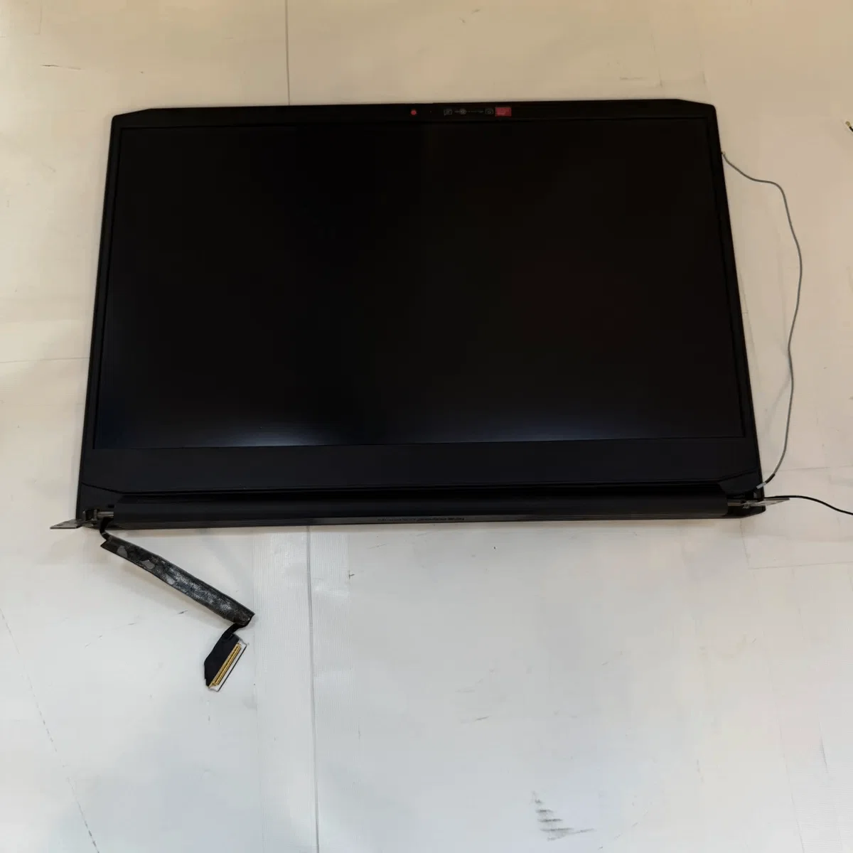 液晶画面割れもパーツ交換で解決【Lenovo IdeaPad Gaming 3】パソコン