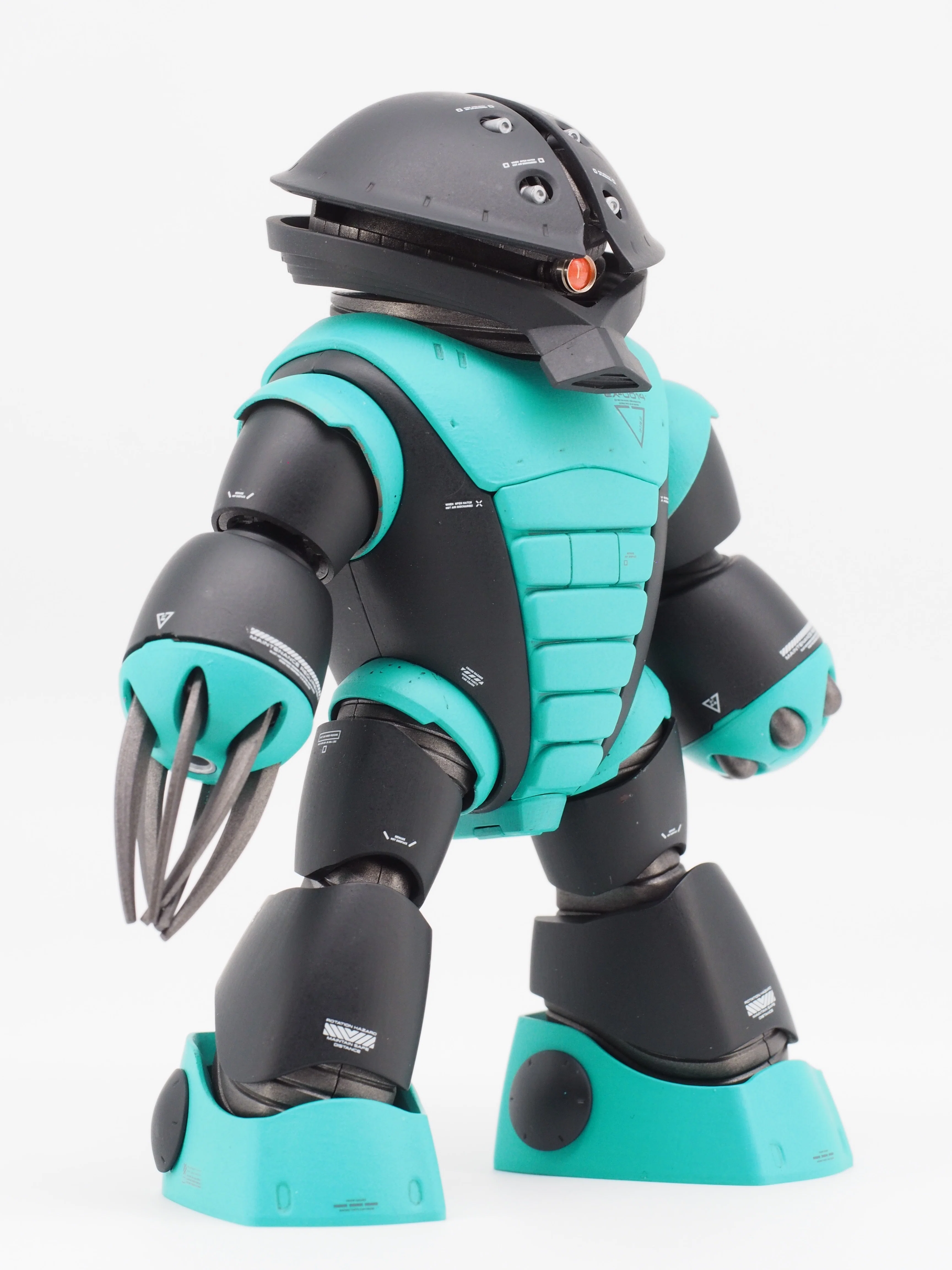 筆塗り全塗装｜HGUCアッガイをオリジナルカラーで塗ってみた｜阿藤 根久
