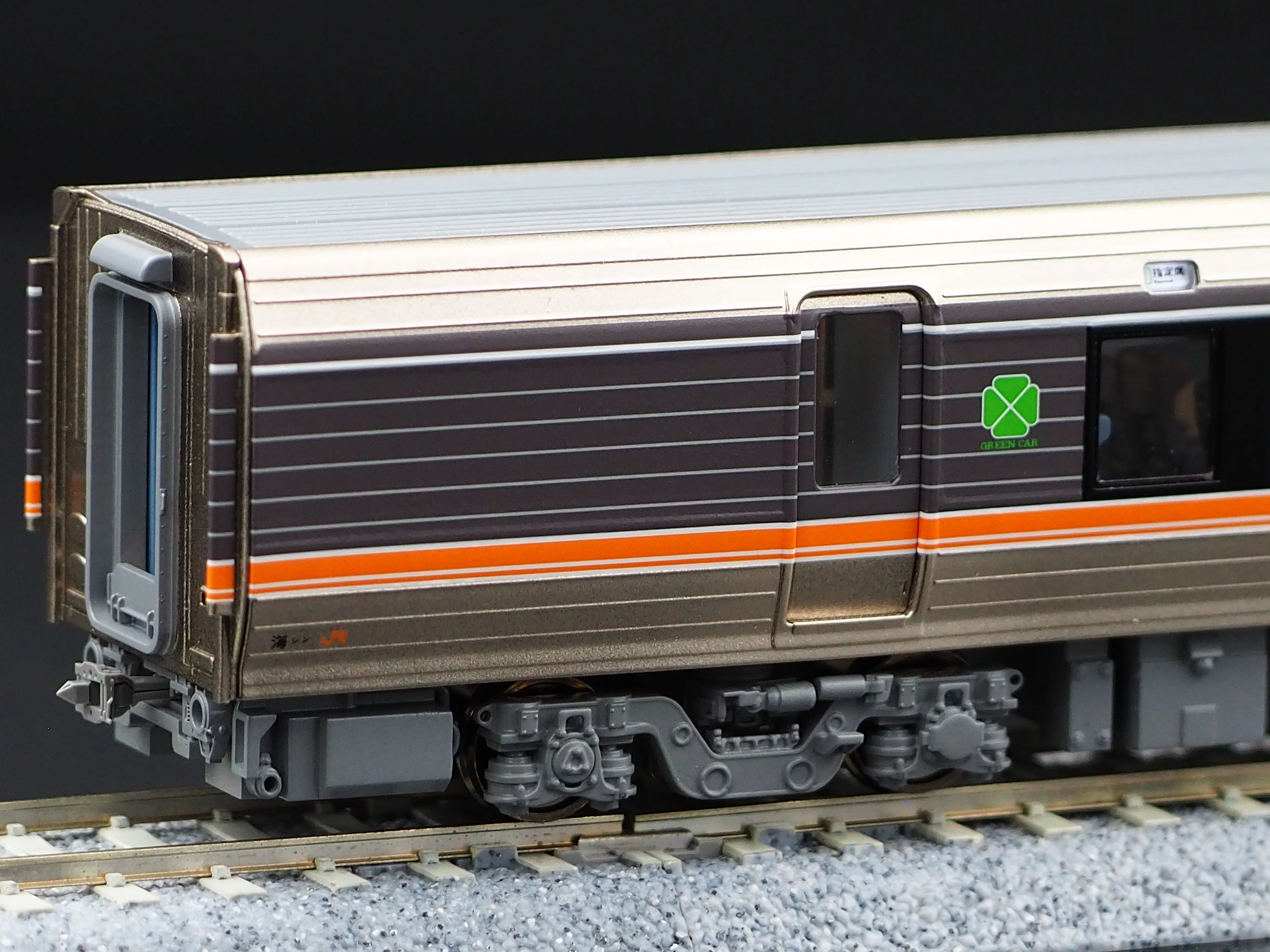 1/80 16.5mm JR東海383系特急型電車 クロ383-1 特急『しなの』｜日本平