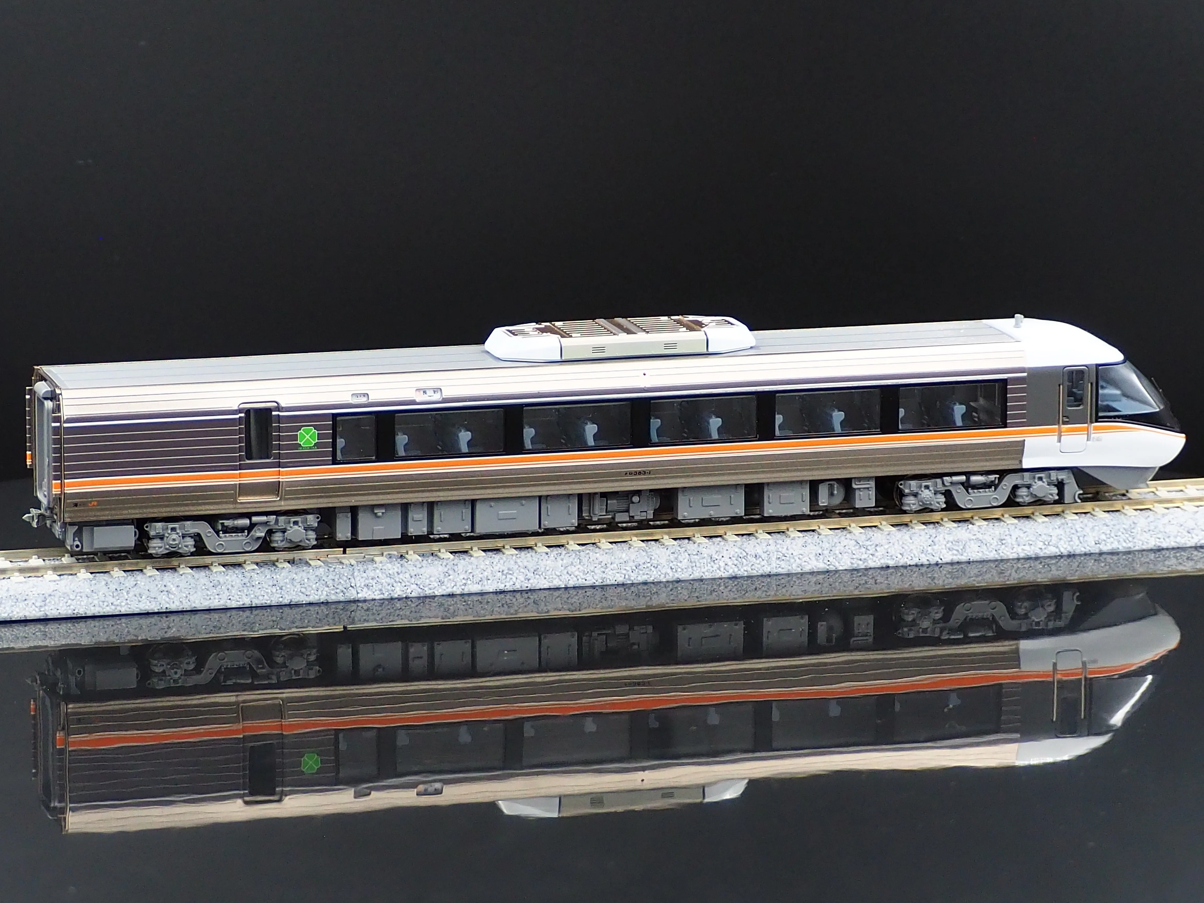 1/80 16.5mm JR東海383系特急型電車 クロ383-1 特急『しなの』｜日本平