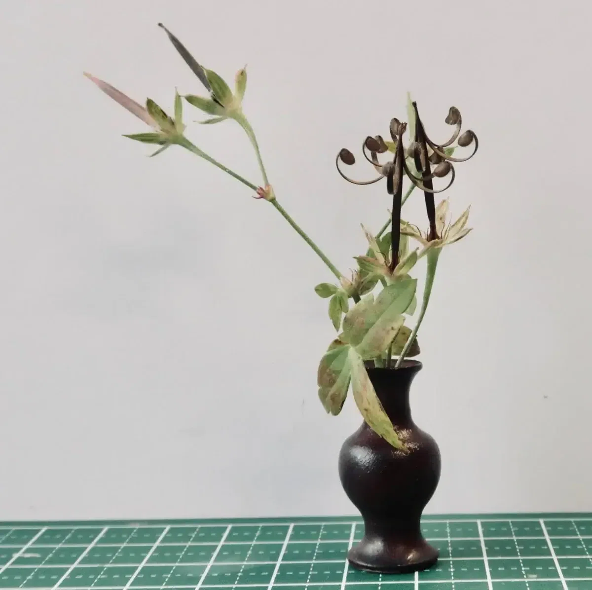 ミニチュア生け花の会とは？ しょの6｜工房てると// 試行錯誤の