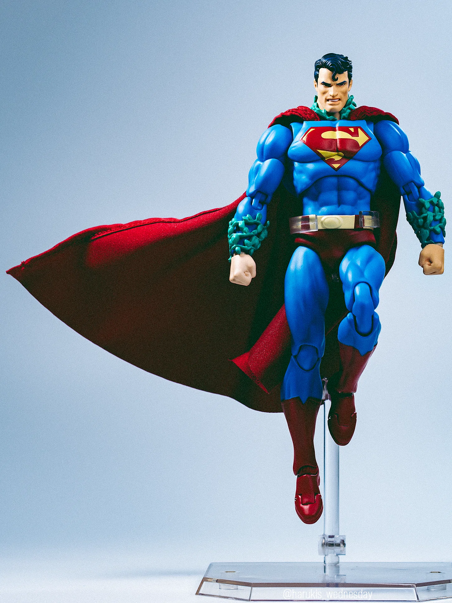 レビュー】MEDICOM TOY MAFEX SUPERMAN (HUSH Ver.) from Batman: Hush