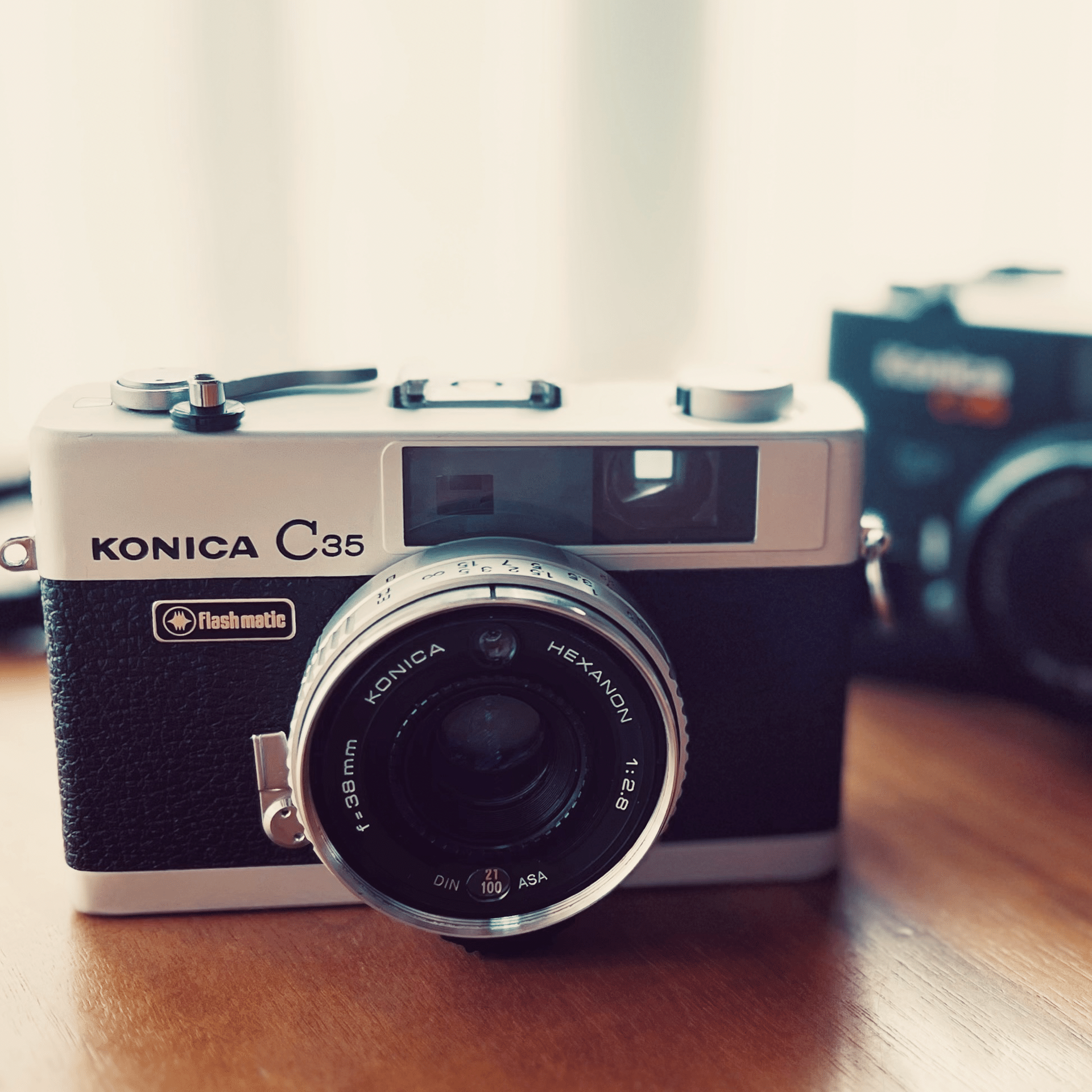 フィルムカメラ】Konica C35 Flash matic｜nico☺ | フィルムカメラと