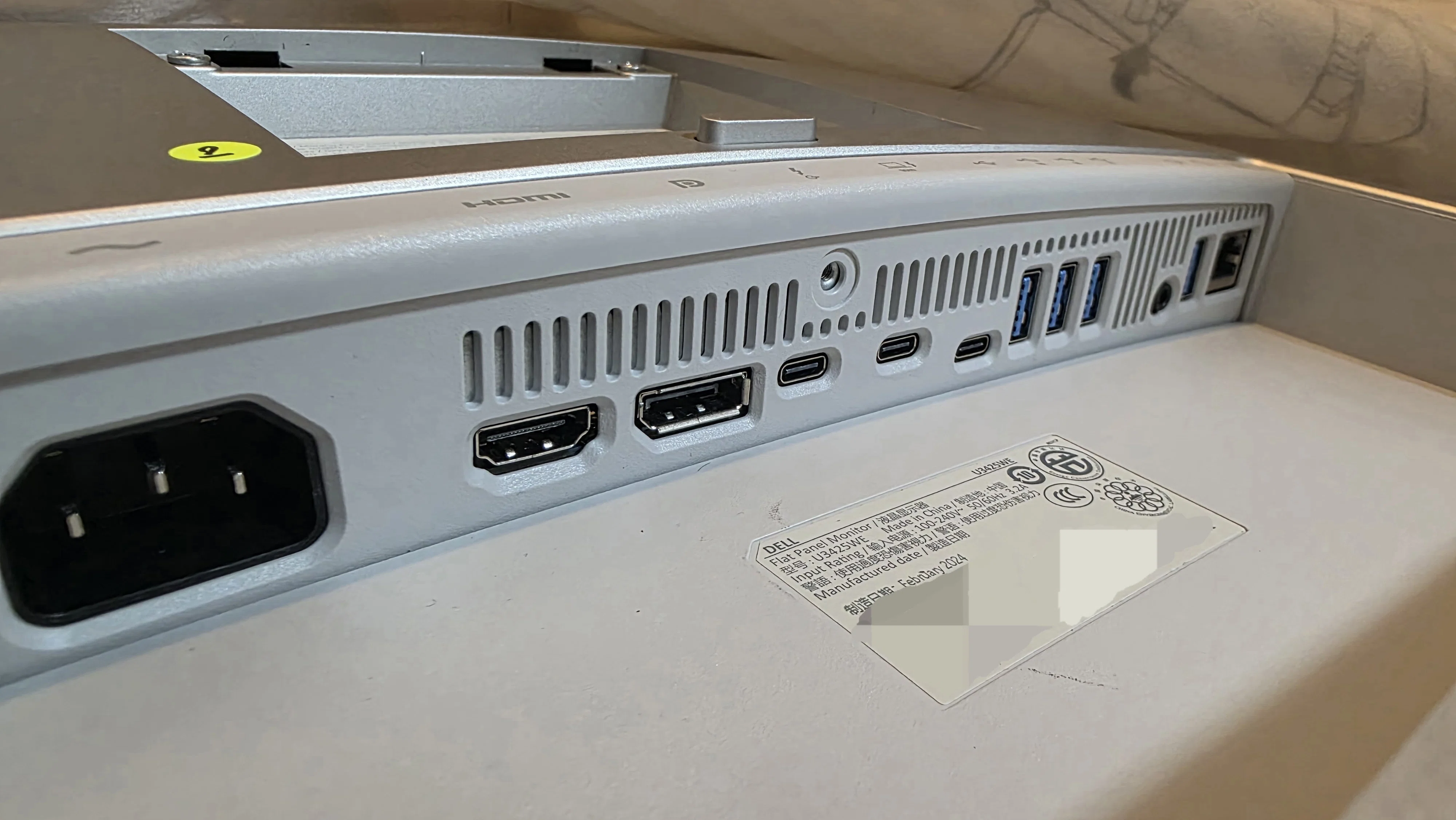 生成AI時代、ウルトラワイドモニターが想像以上に快適だった｜Dell