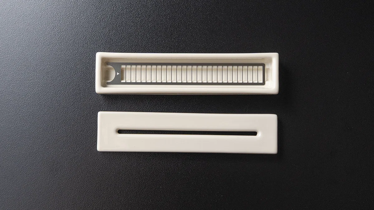 無印良品 掃除が楽、最後まで焚ける、寝かせて焚く香皿。おススメ。