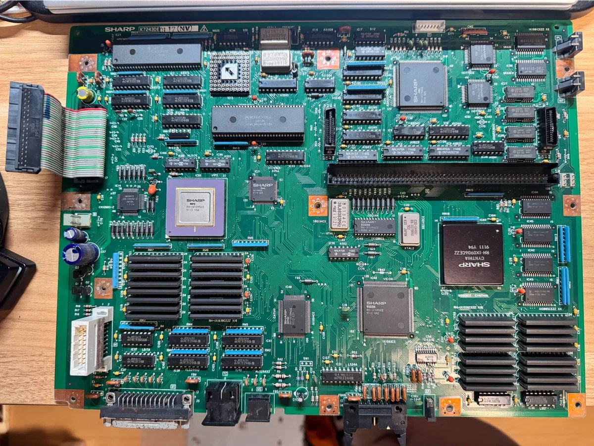 X68000 XVI 修理記録③ - 基板洗浄とコントロール基板の電池ボックス化