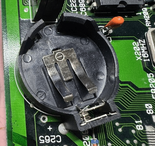 理容機器　クリエ　コントロール基盤 X68000 XVI 修理記録③ - 基板洗浄とコントロール基板の電池ボックス化
