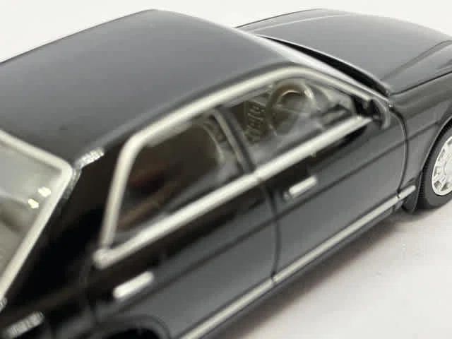 トミカリミテッドヴィンテージ NEO LV-N265a 日産セドリック V30