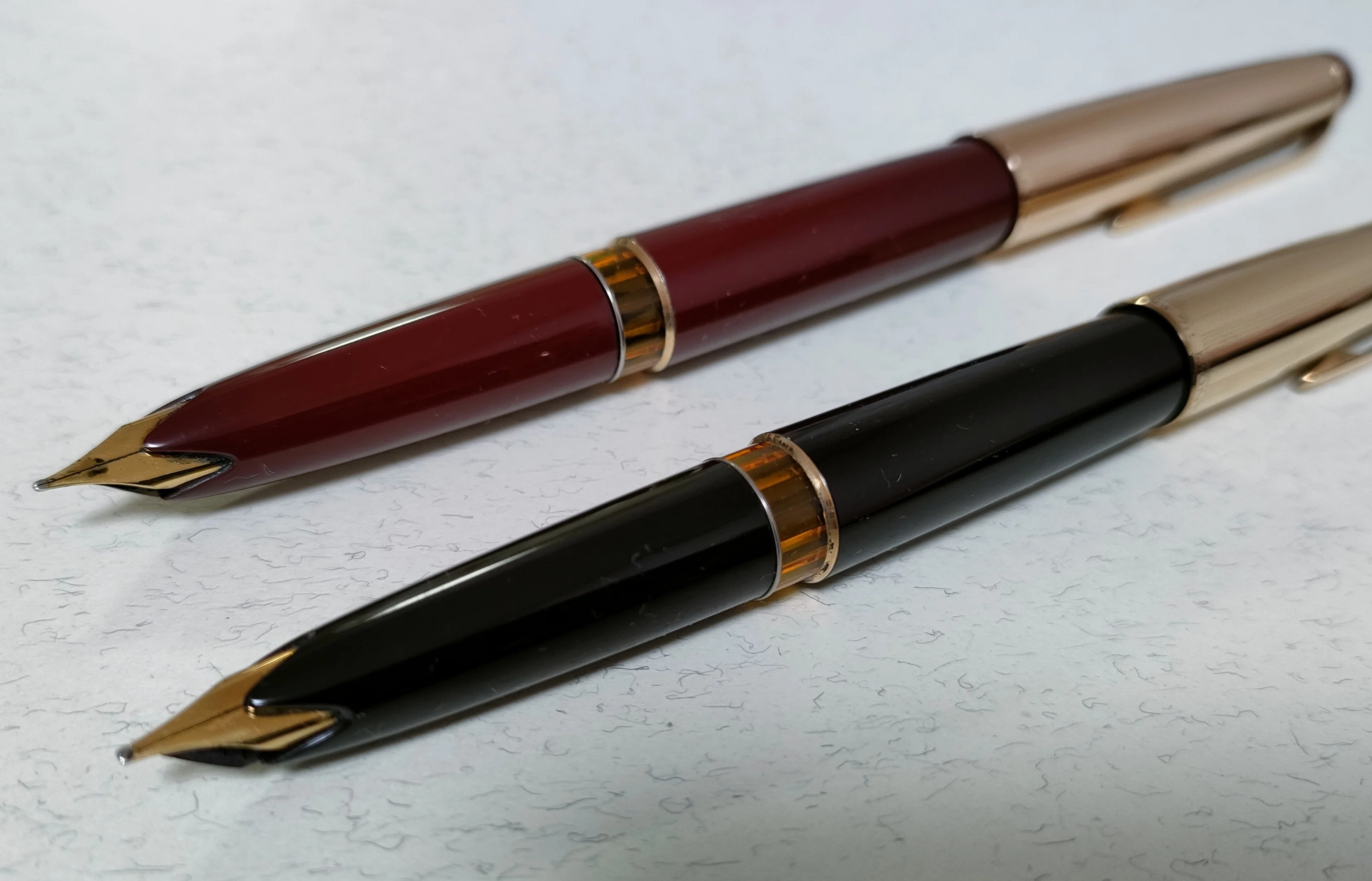 No.2が放つ唯一無二の輝き。ウイングニブを備えたモンブランの25x
