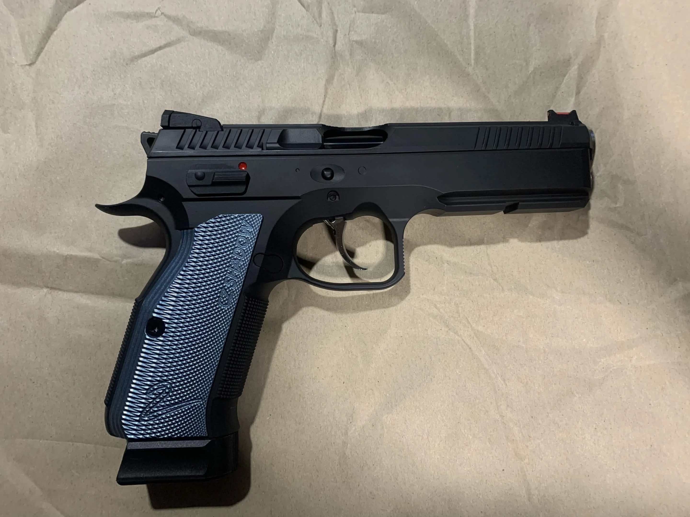 趣味のエアガン12 CZ SHADOW2 CO2｜yoll