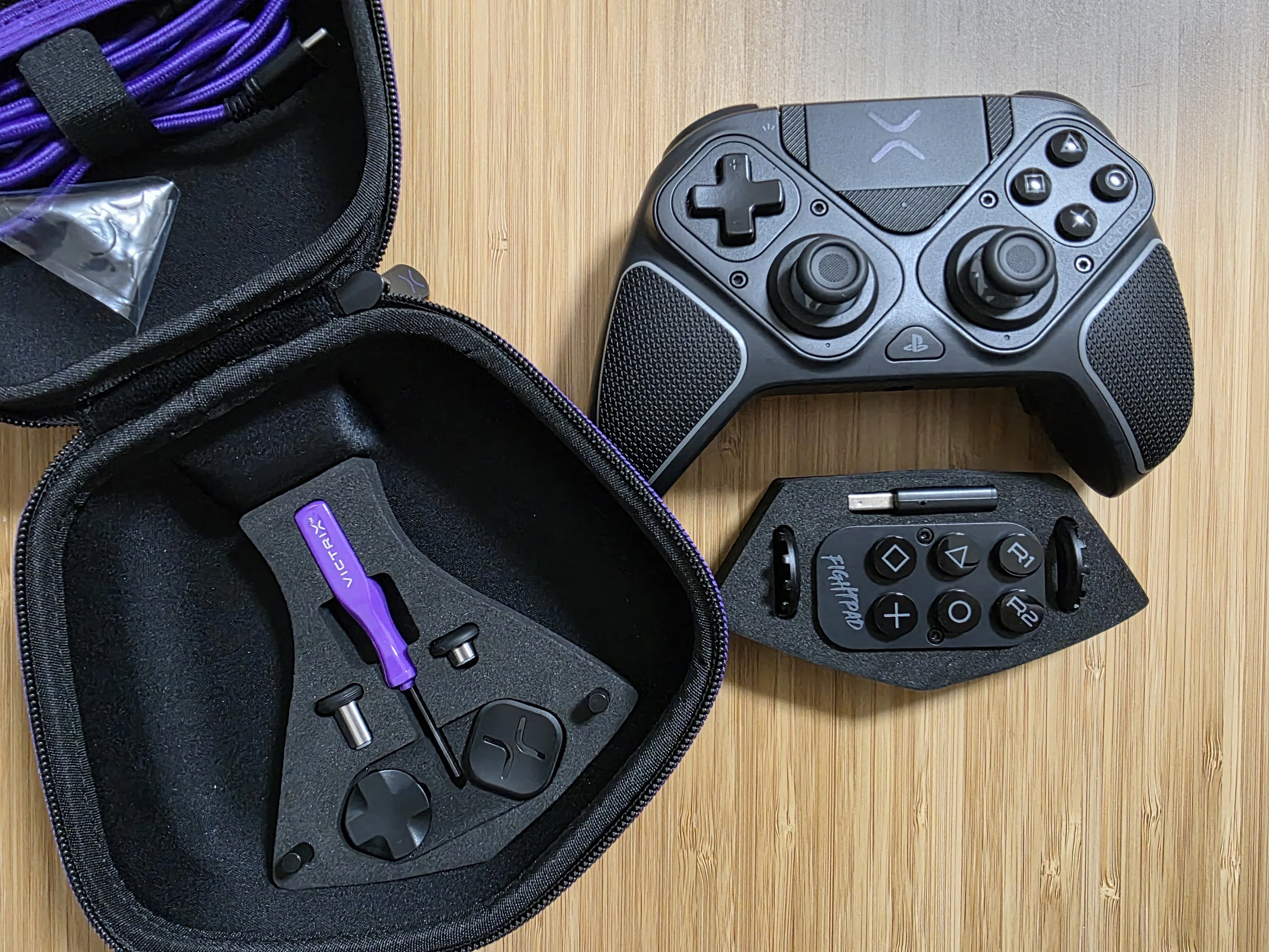 PS5】Victrix Pro BFG ReloadedとHORI ファイティングコマンダーOCTA