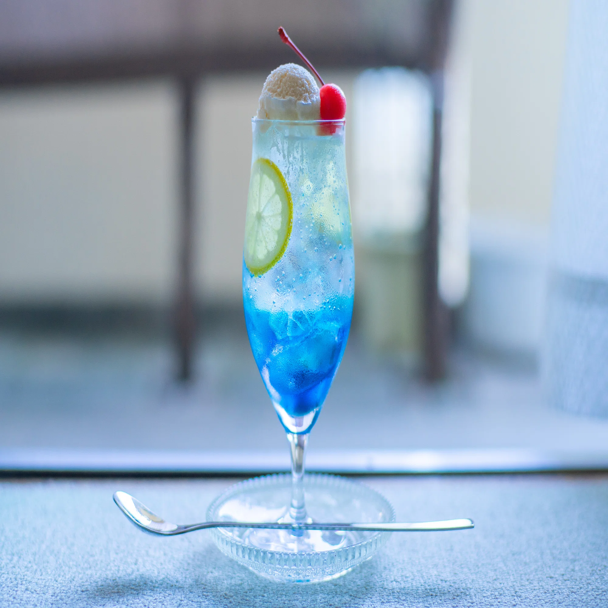 クリームソーダは、思い出のような飲みもの｜tsunekawa/旅する喫茶