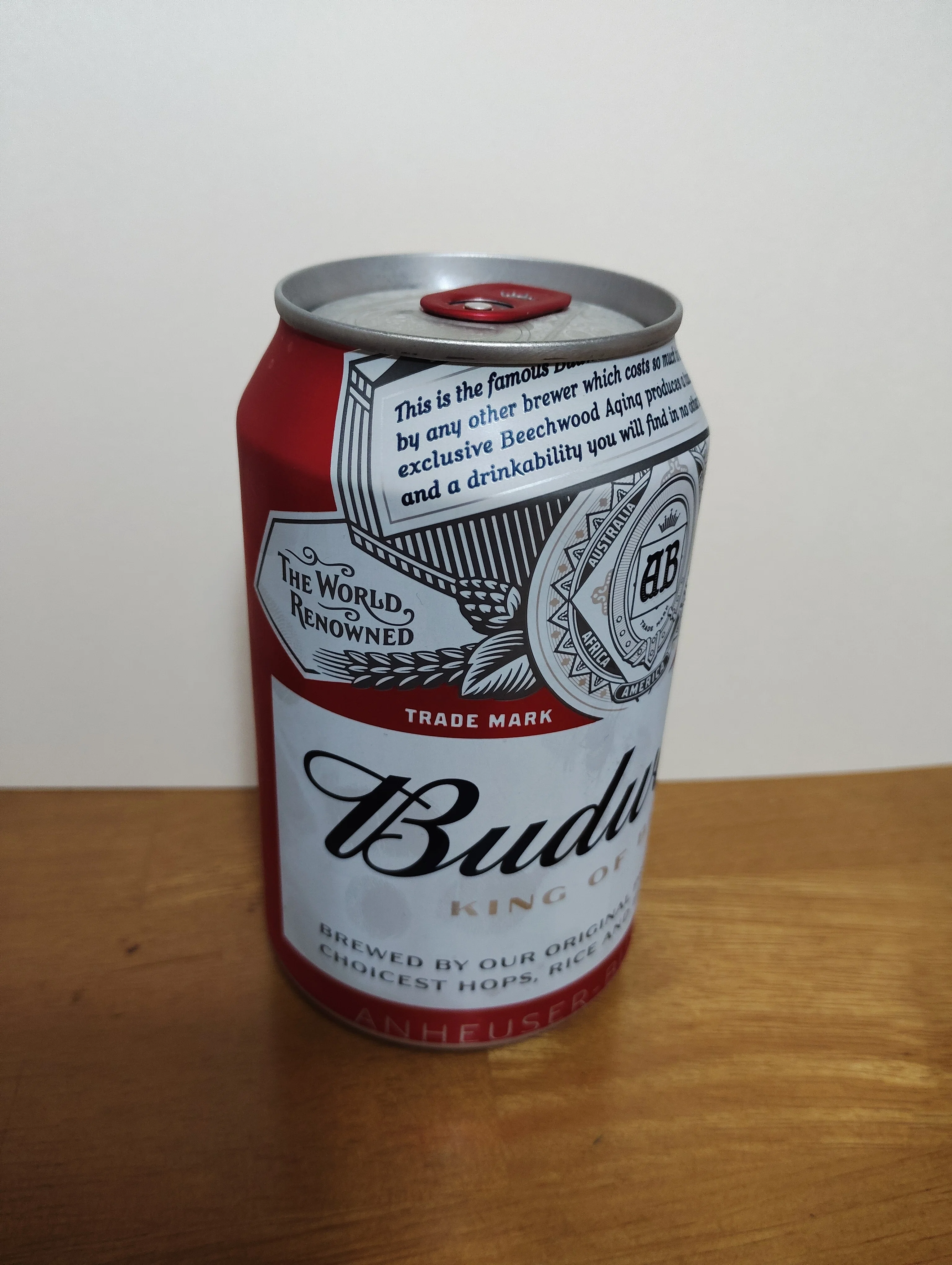 バドワイザーの缶ビール。麦の甘い香りに飲みやすさが良かった(2026/4