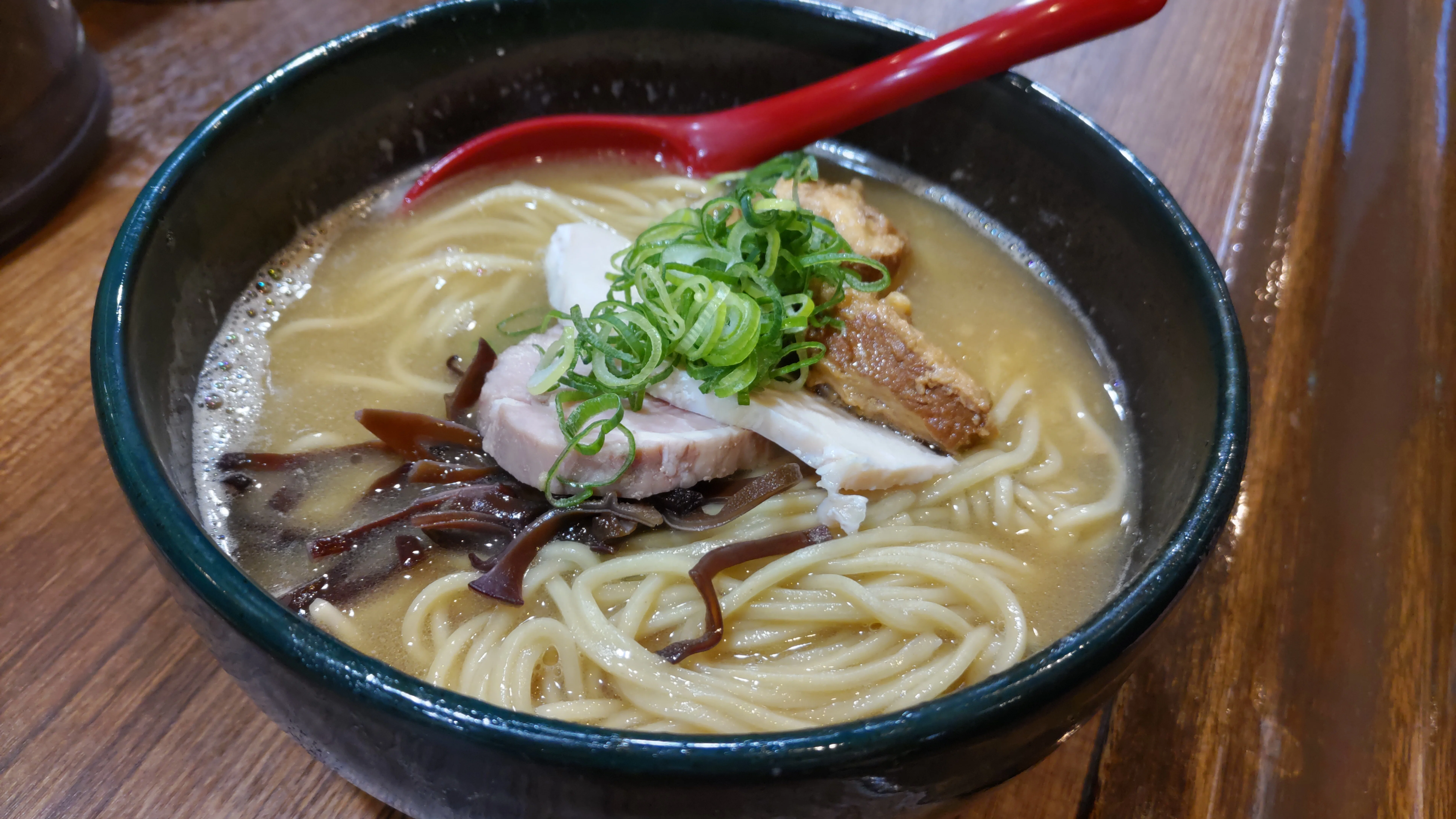 Reviewing the newly opened ramen shop 'Ramen Izukuzo' in