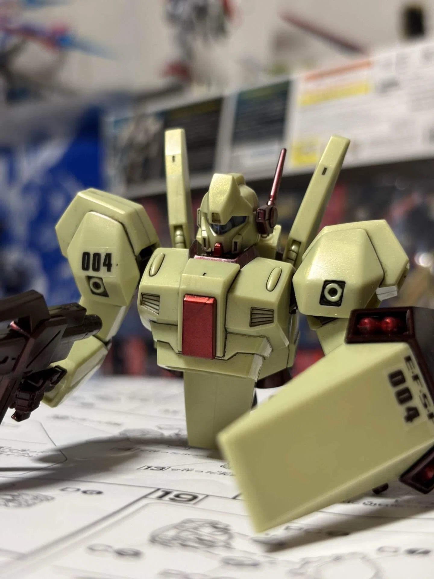 HG ジェガン（アクシズ・ショックイメージカラー）制作②｜上半身完成