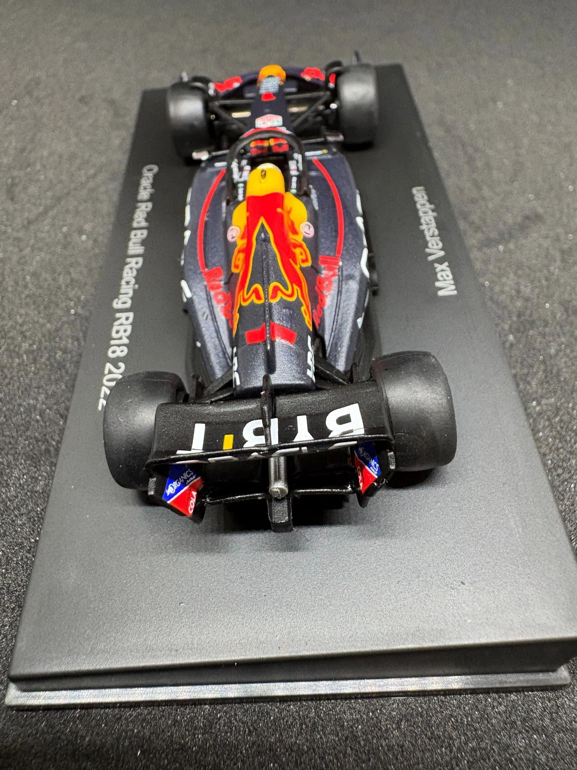 スパーク 1/64 オラクル レッドブル・レーシング RB18 #1 Y254