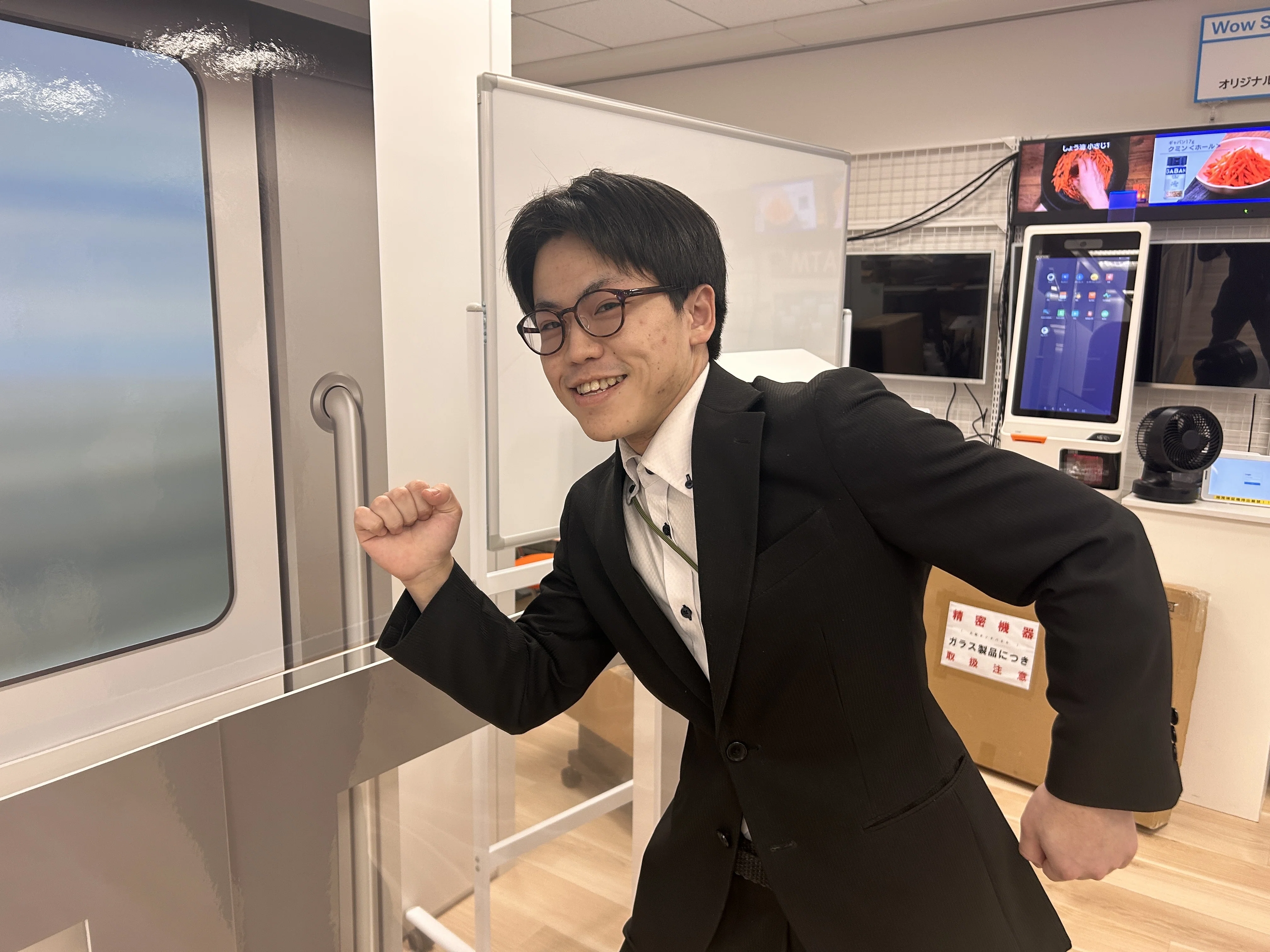 社員インタビュー】導入して終わりじゃない。新卒2年目社員が語る