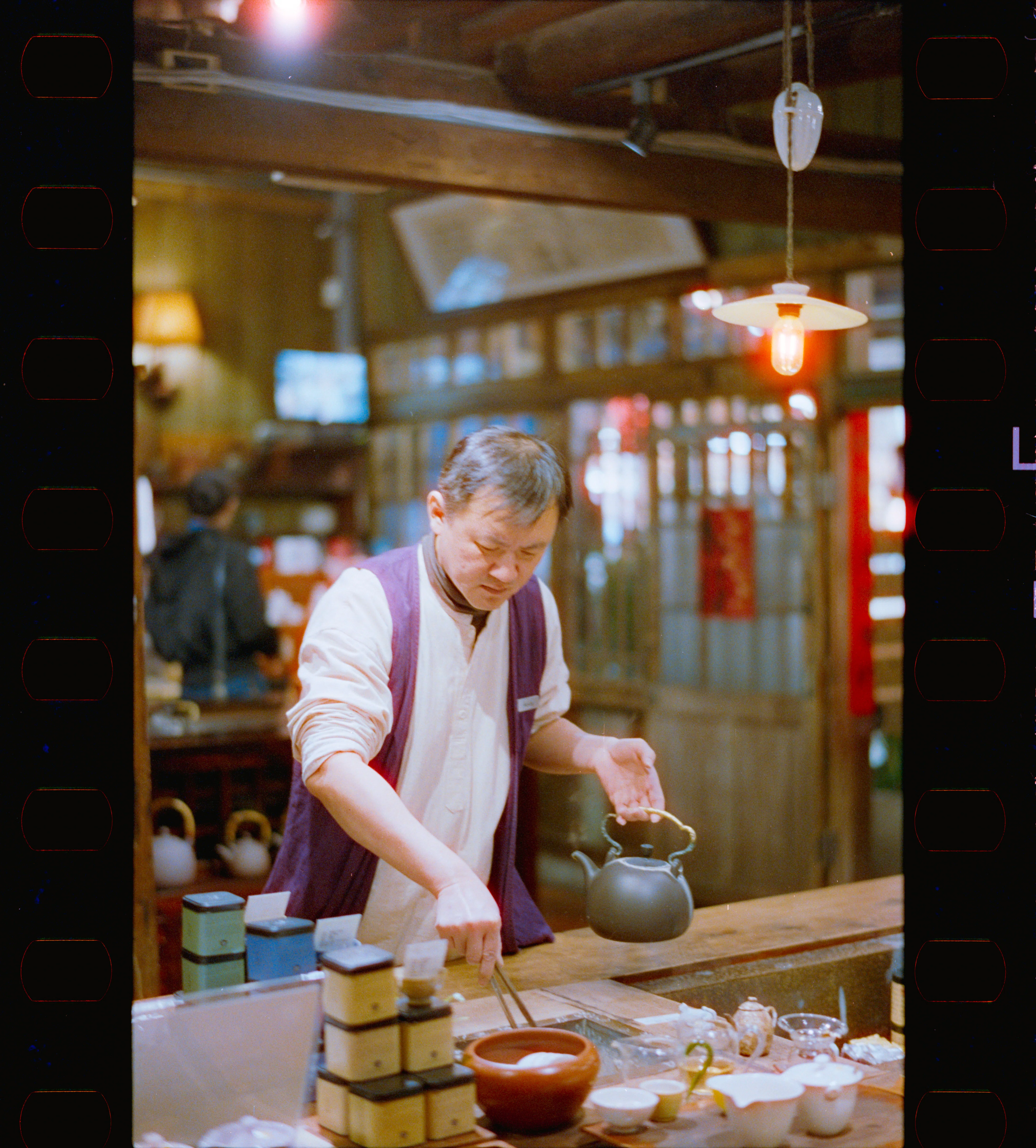 フィルムで歩く、台湾・台北｜猫だけが残った炭鉱の村｜Kenta Mizune