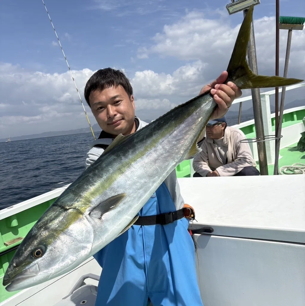 マダイ】最大5.5kg、さらに3kg級ヒット！8kgブリも食いついた！！黒鯛