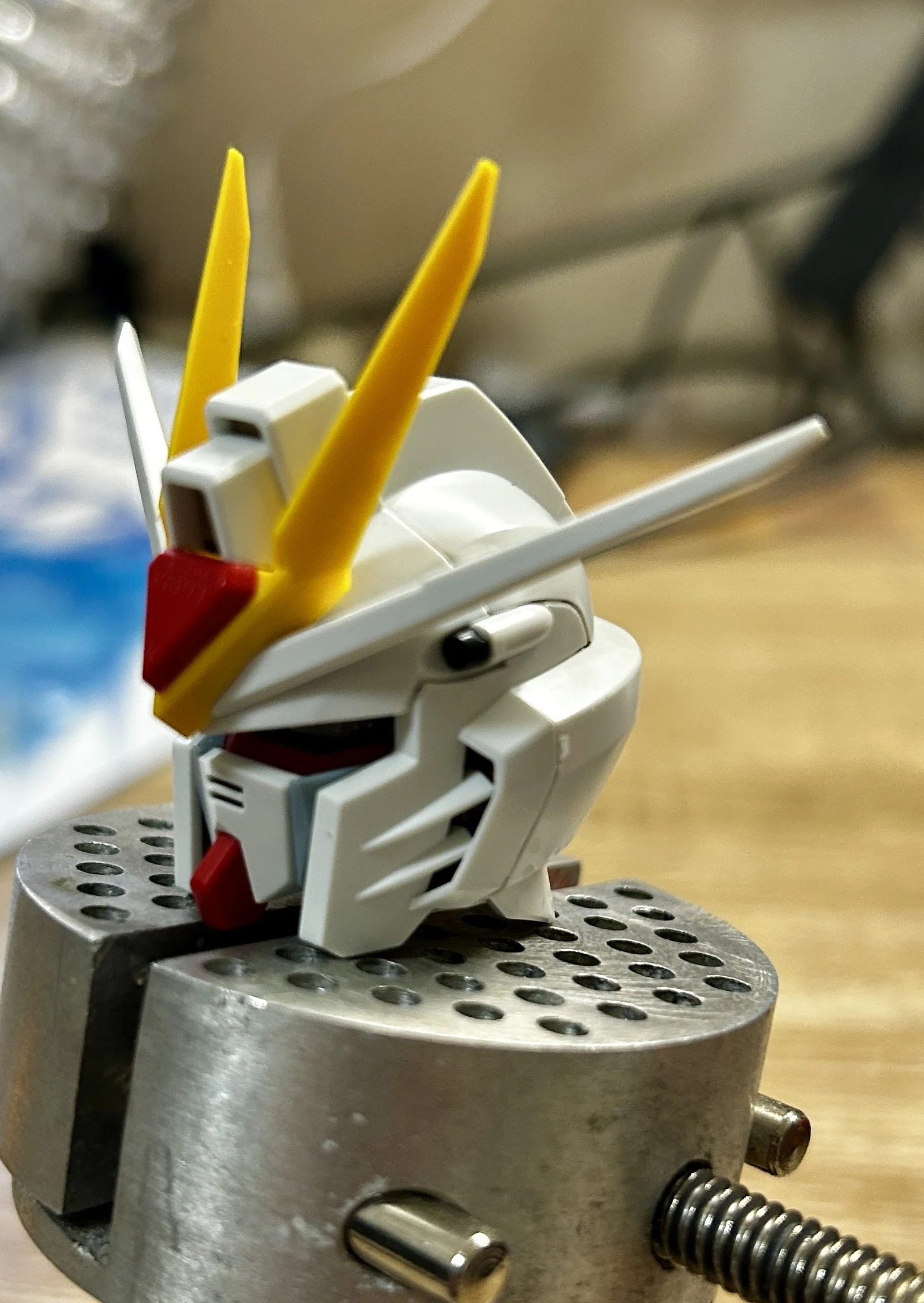 制作記)PG ストライクフリーダム～その2～ 頭部、胸部素組＋LED配線