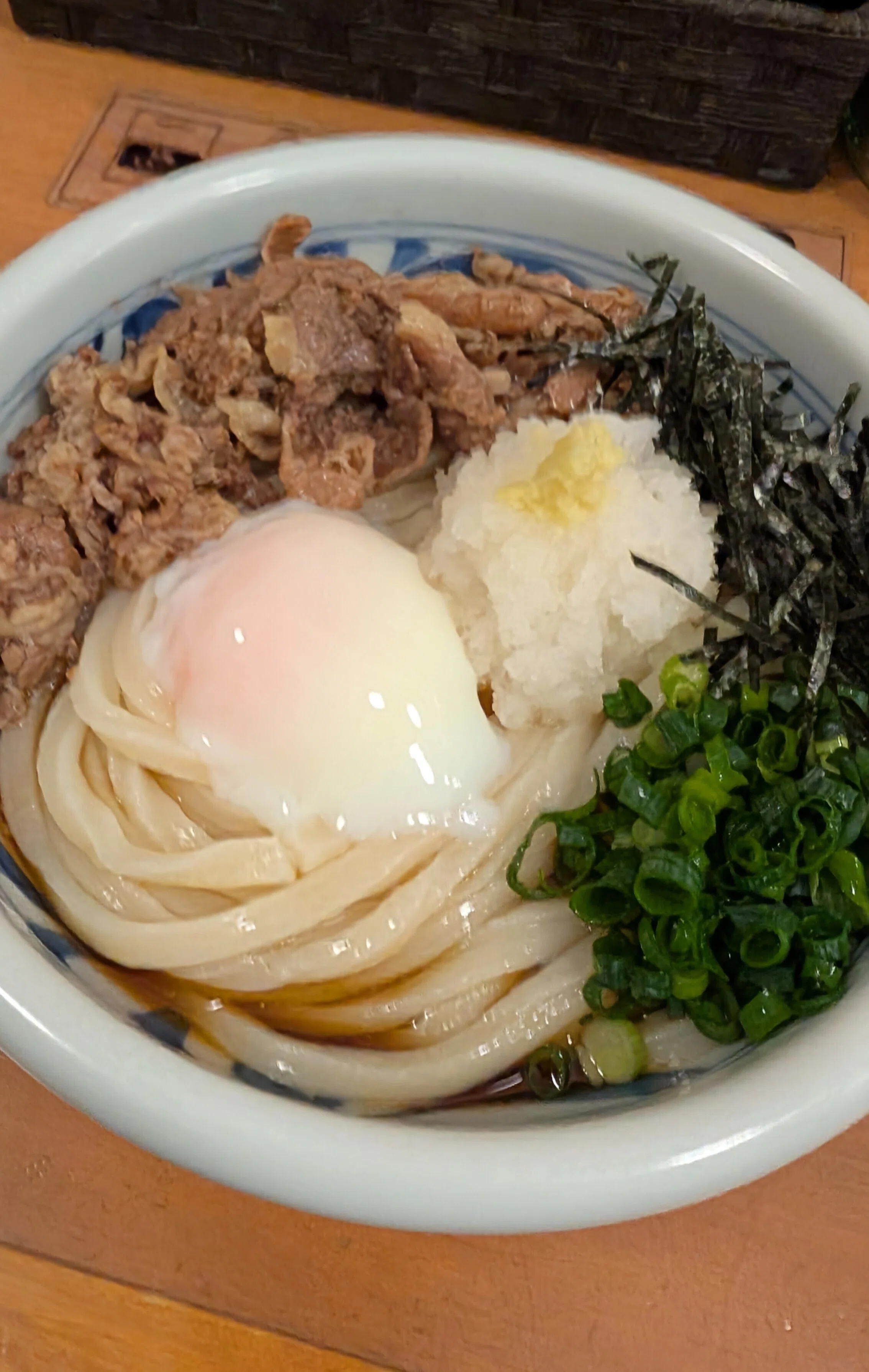 東京の美味しいうどん | 讃岐うどん ― 麺匠 釜善 ―｜もえあつ