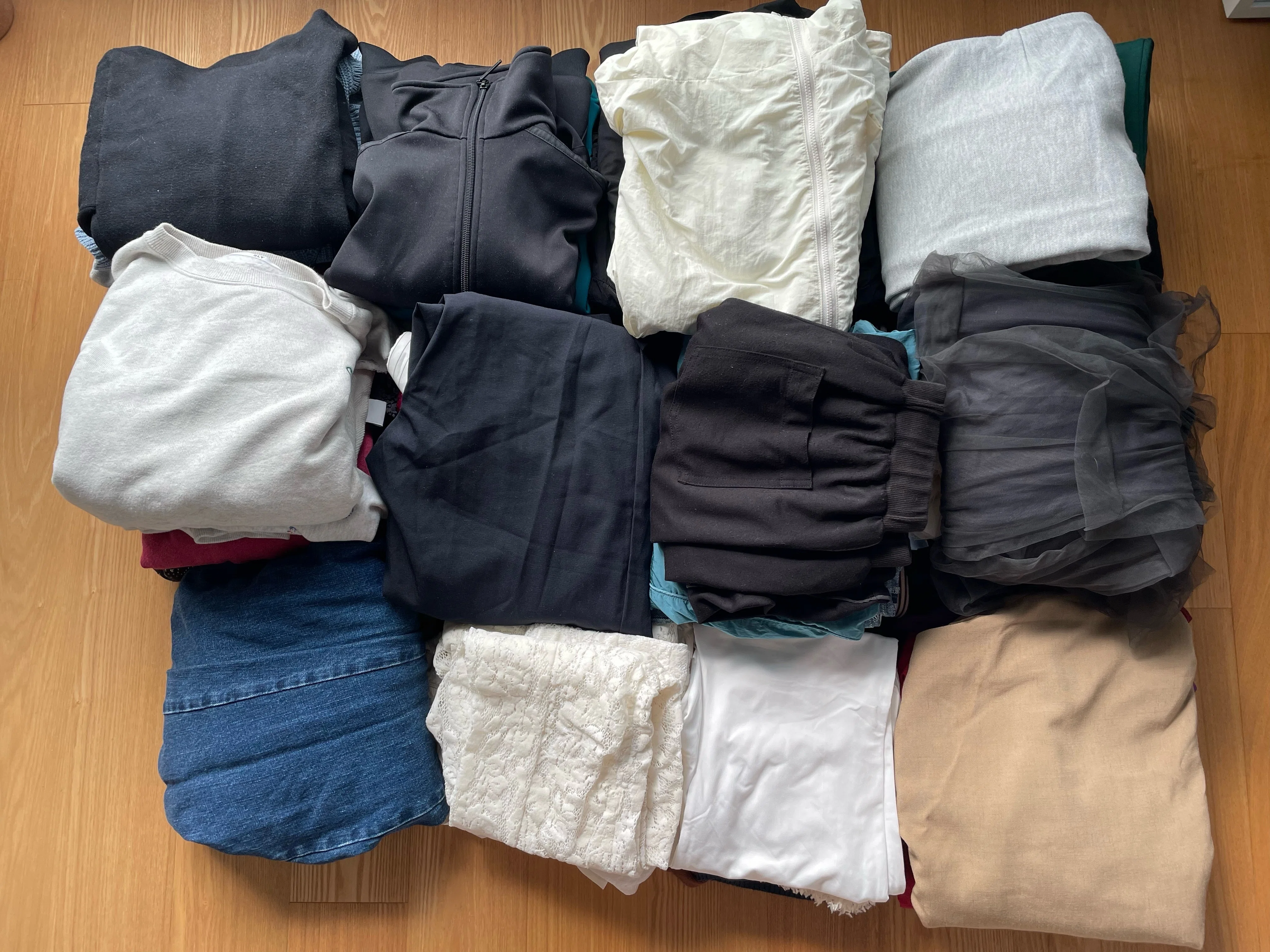 やっと分かってきた！ 服の断捨離のコツ｜pictoria