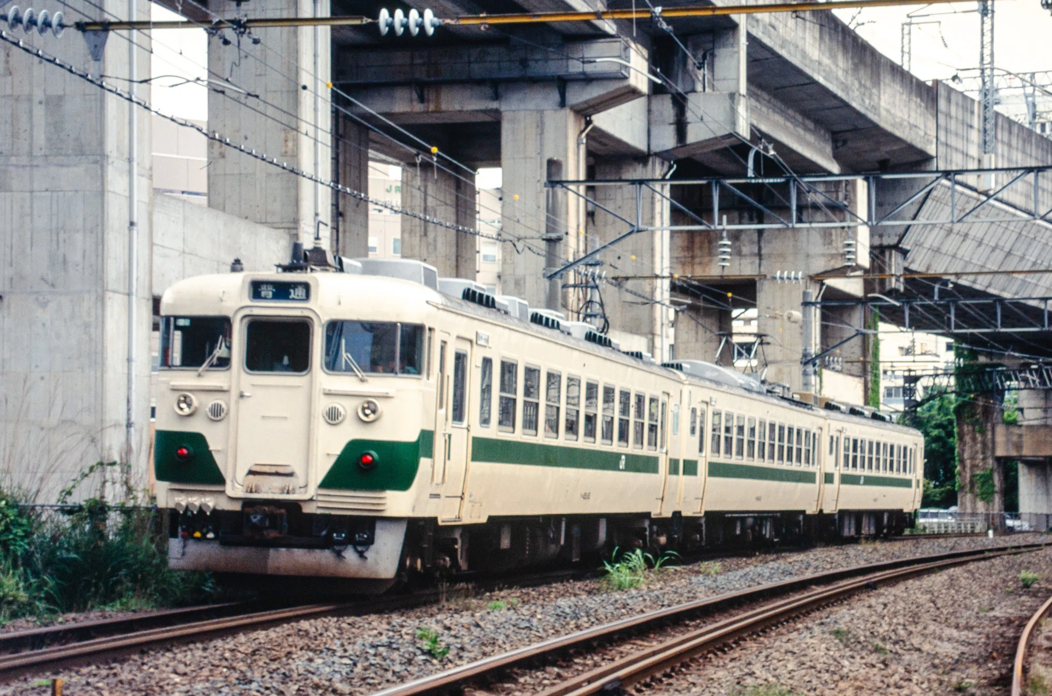 緑色の帯をまとった「食パン電車」と呼ばれた電車のお話。｜定禅寺みやぎの