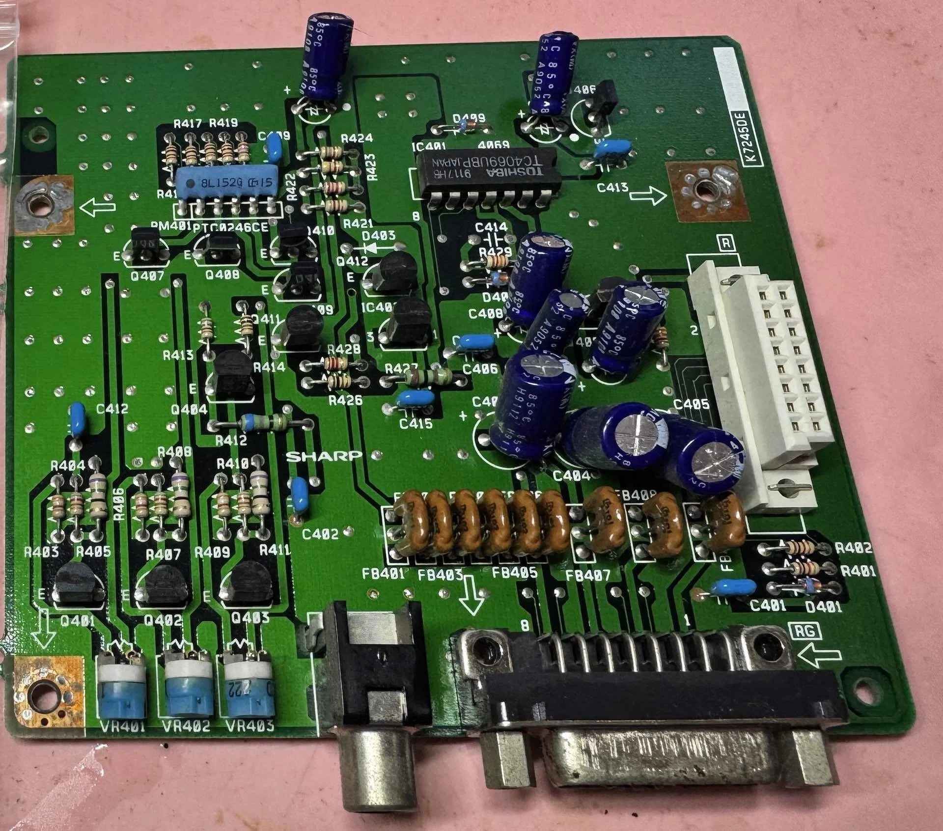 理容機器　クリエ　コントロール基盤 X68000 XVI 修理記録④ - 基板3枚のコンデンサ交換｜017