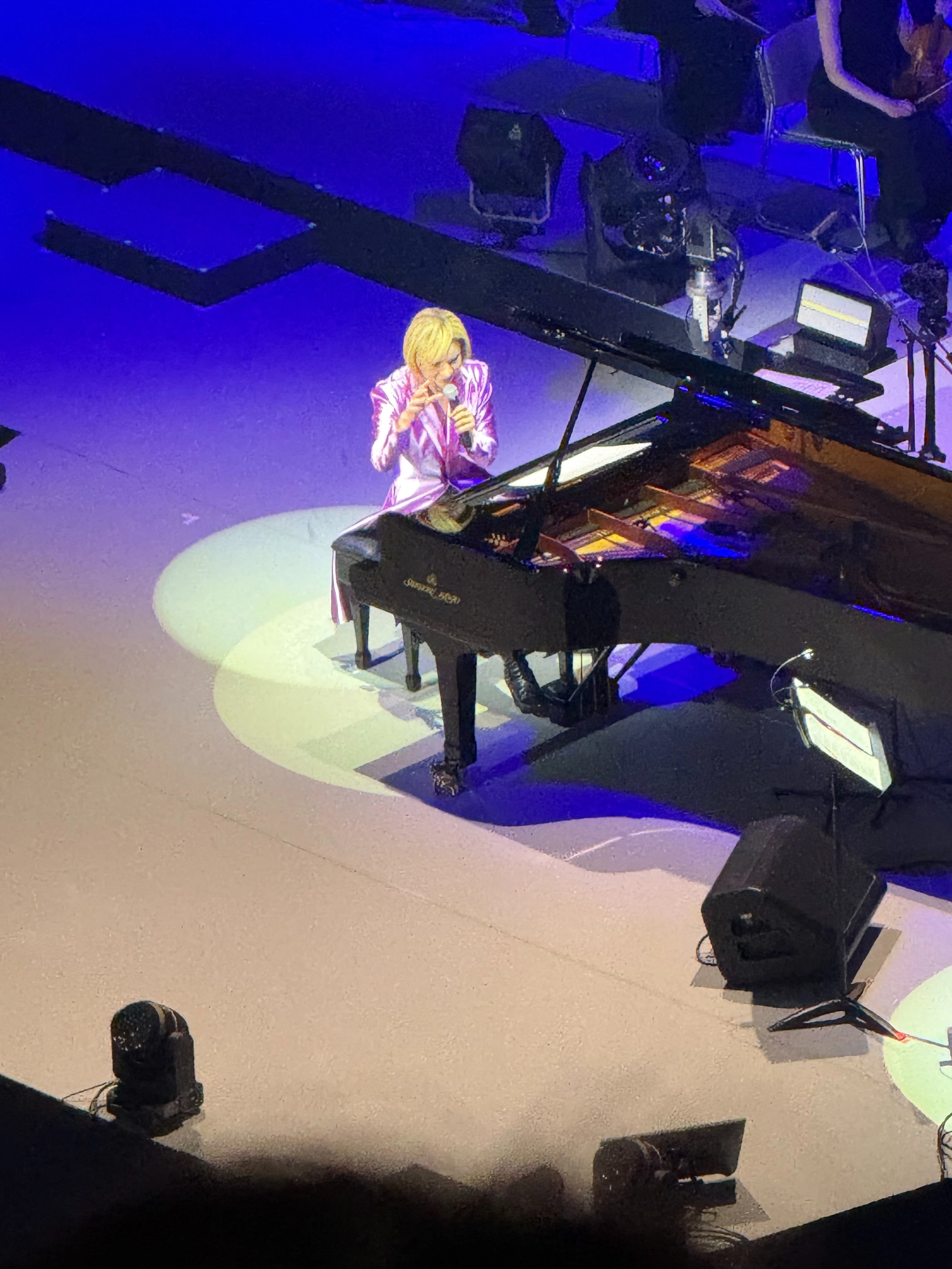 人生を楽しむPart81 「YOSHIKI」さんのコンサートに行ってきた｜とー