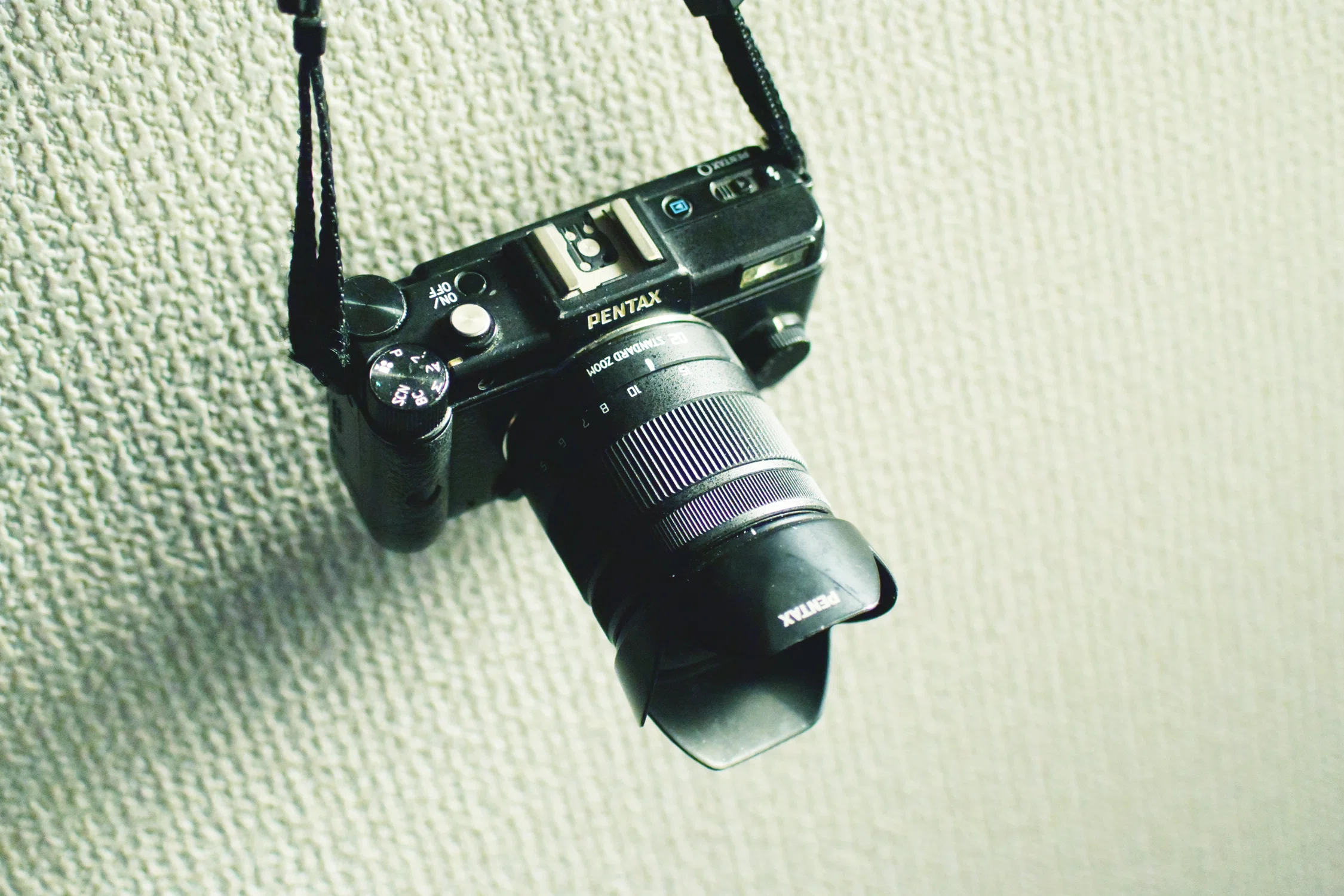 PENTAXQ 人気カラーブラック⭐︎ カメラ備忘録】小さくてかわいいカメラ、PENTAX Qについて③｜武庫山くぬぎ