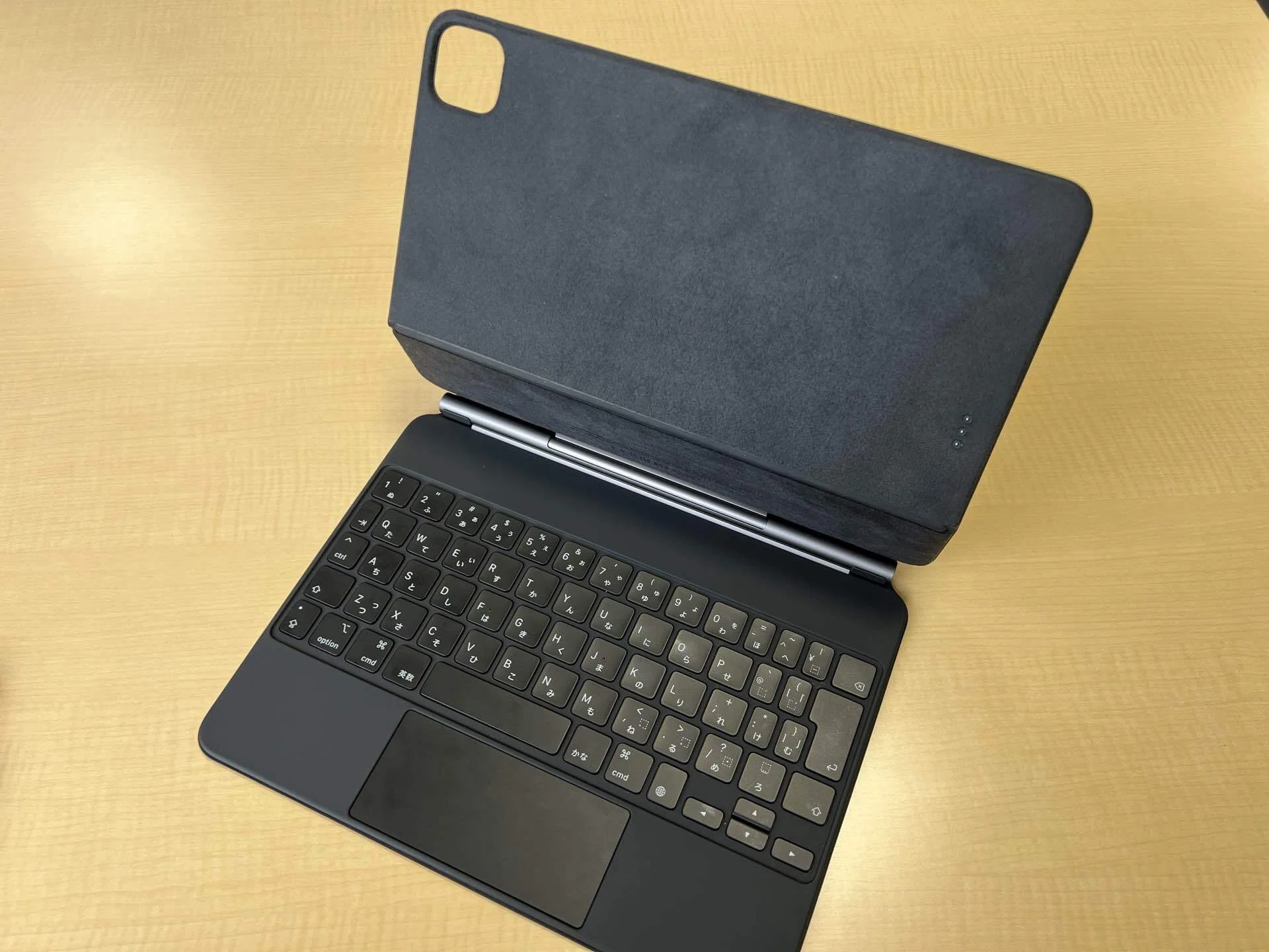 iPadair5 とmagickeyboard のセット（画面割れ、動作良好） iPad用Magic Keyboardレビュー｜ガジェットと動画編集高校生（大学生）