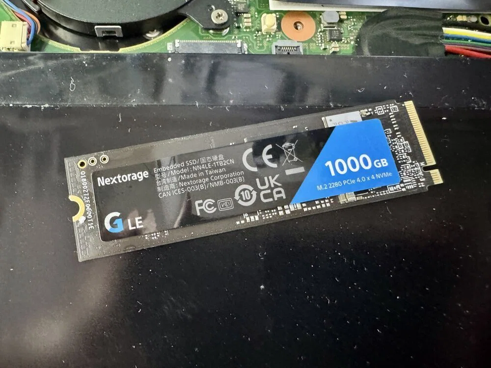 738g の中古LIFEBOOKを Linux Mint + SSD・バッテリー交換した話