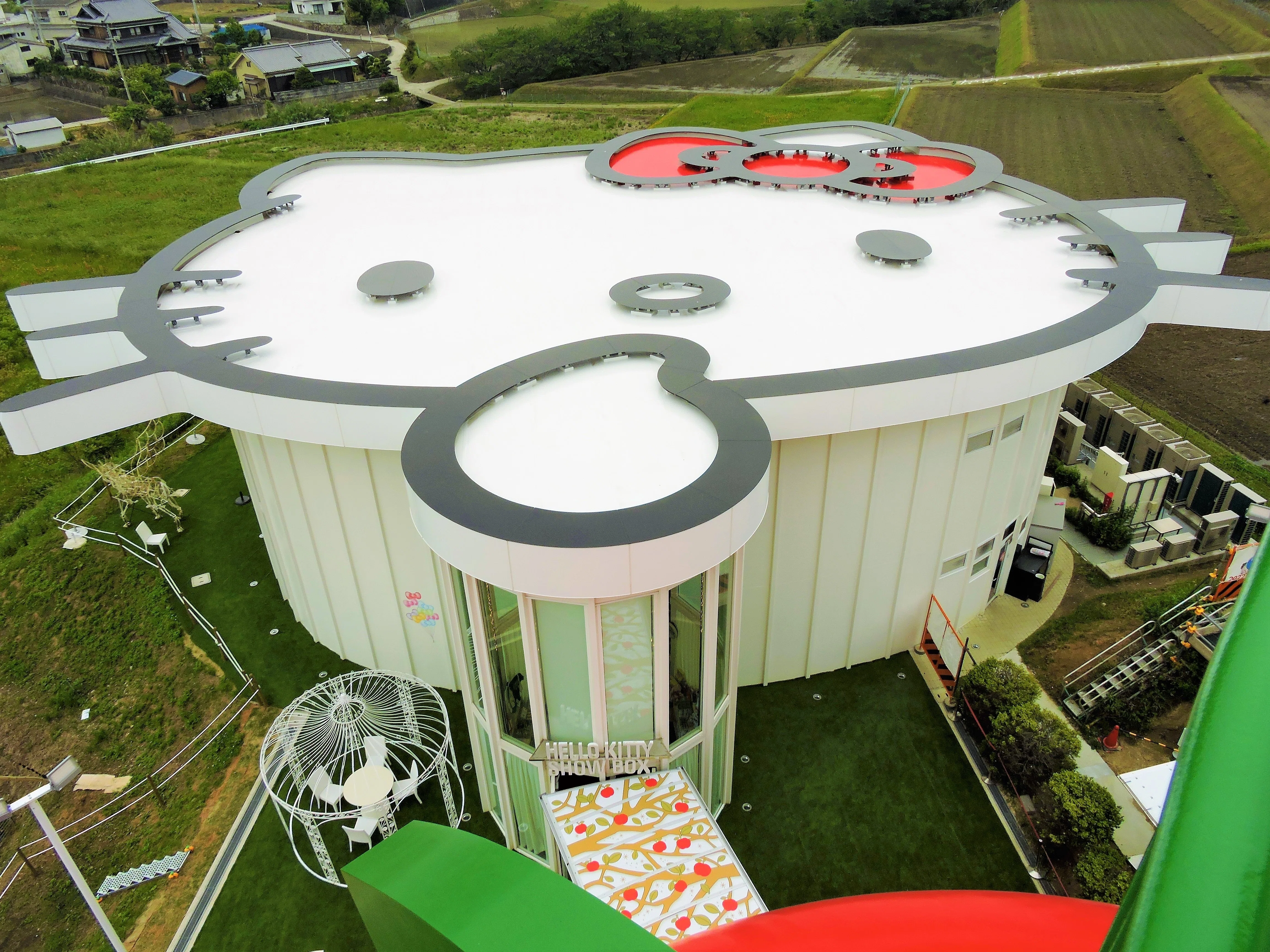 兵庫の歩き方㉒ HELLO KITTY APPLE HOUSE｜株式会社シーフォース