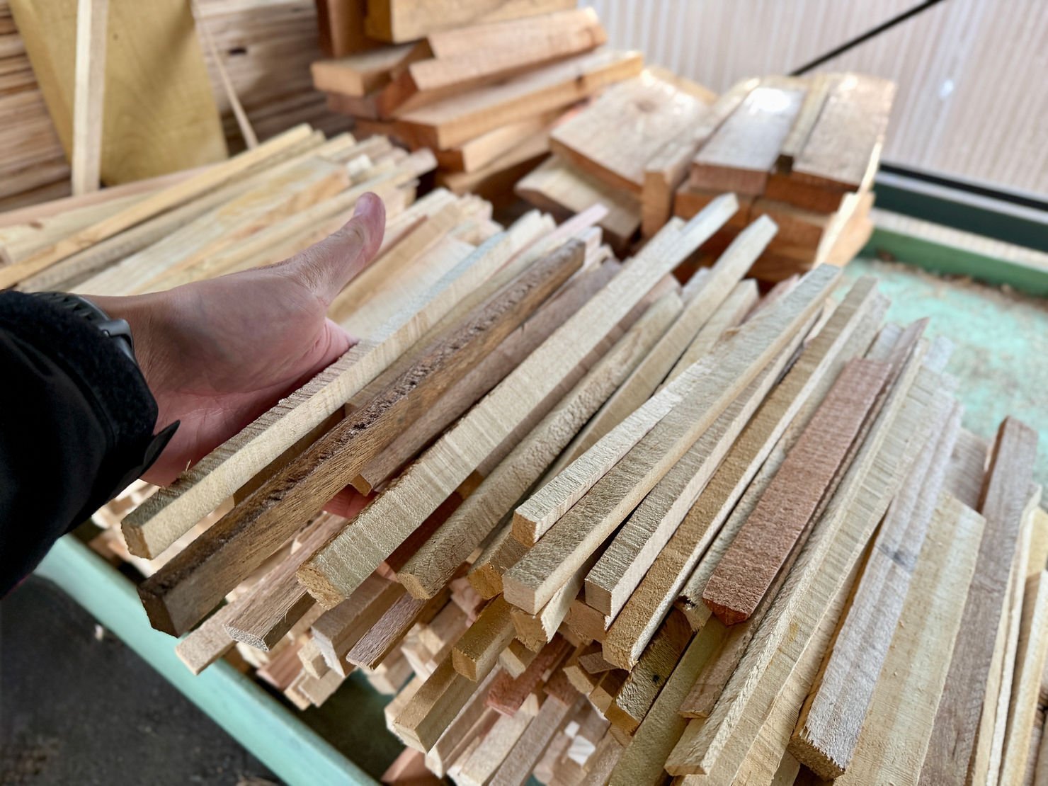 薪　端材等 焚き火初心者さんでも安心！TORCHで販売している薪の紹介 ~端材の薪編