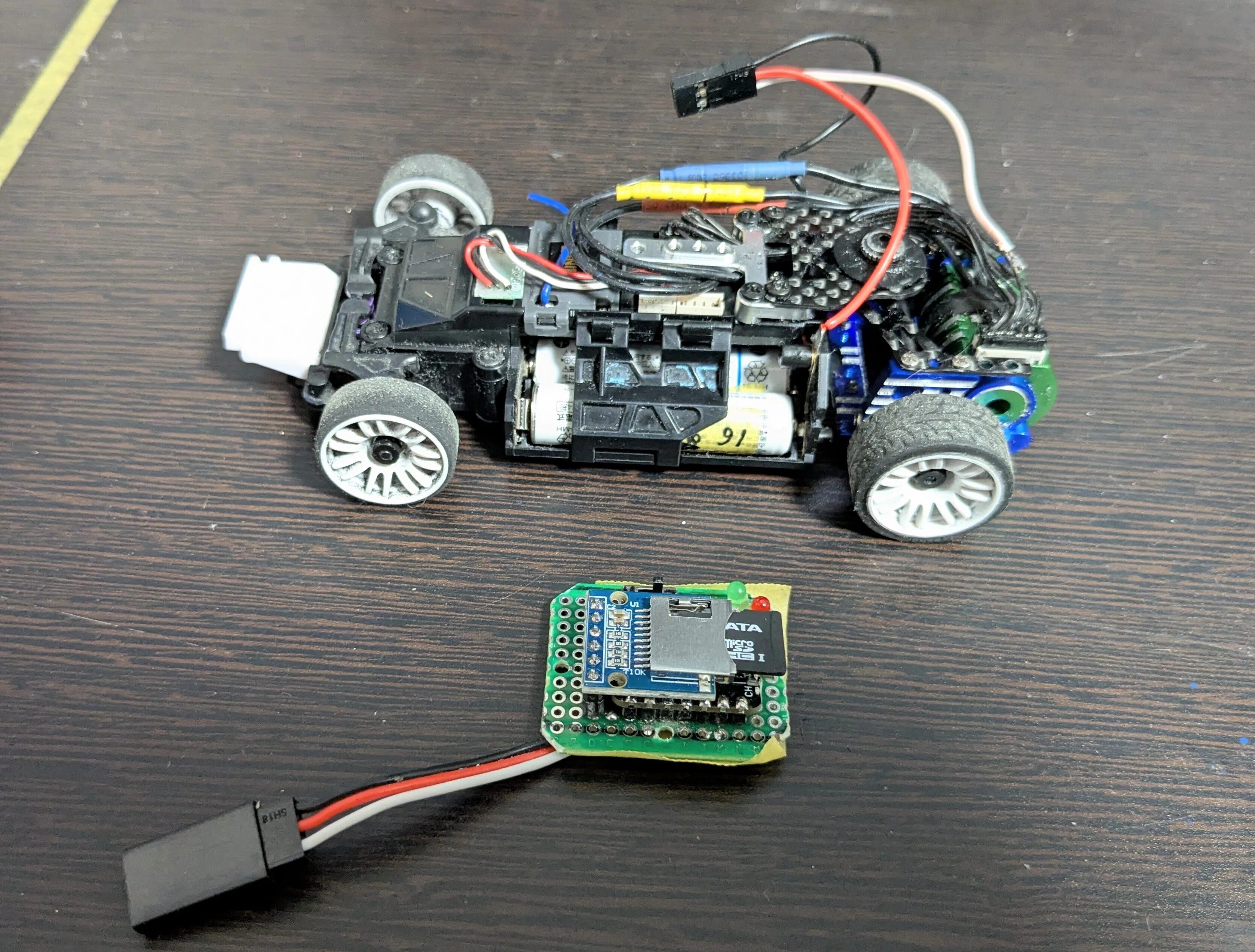 Electronics/Mini-Z: Creating a Data Logger for Mini-Z Racers
